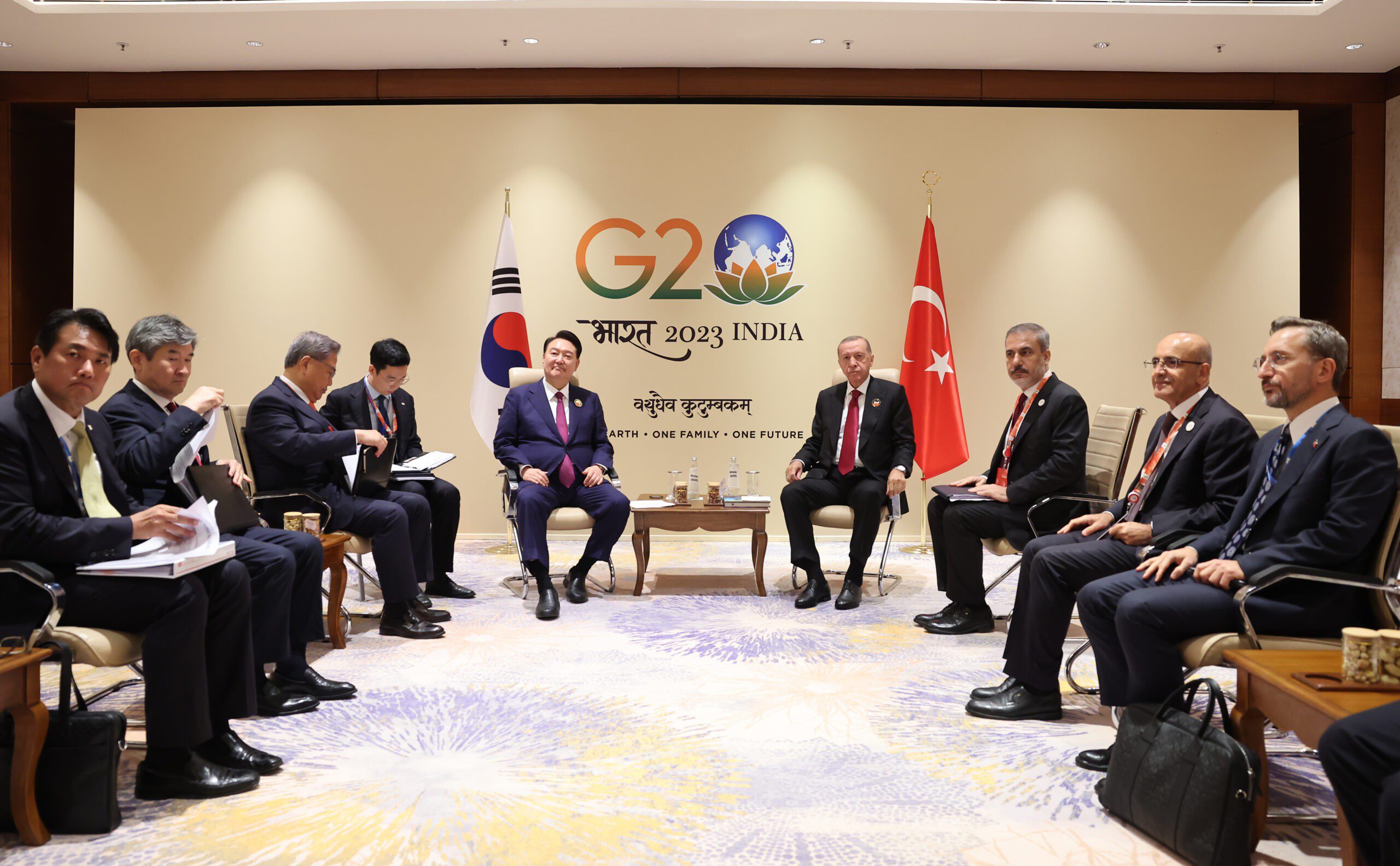 G20 Zirvesi'nde Türkiye'ye Diplomasi Teşekkürü 1 AA 20230909 32108785 32108782 CUMHURBASKANI ERDOGAN GUNEY KORE DEVLET BASKANI YEOL ILE GORUSTU scaled