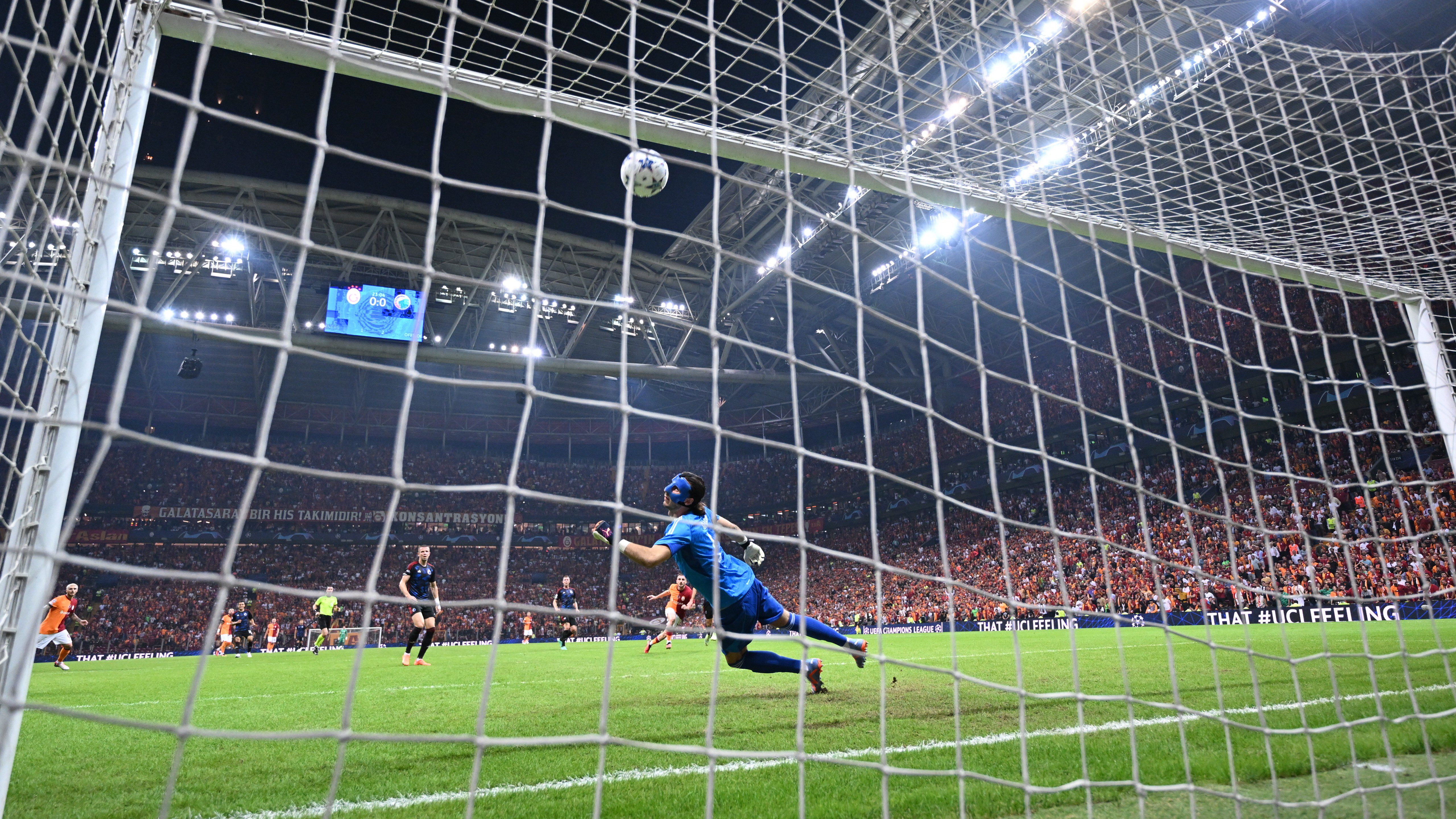 AA 20230920 32202090 32202087 GALATASARAY KOPENHAG