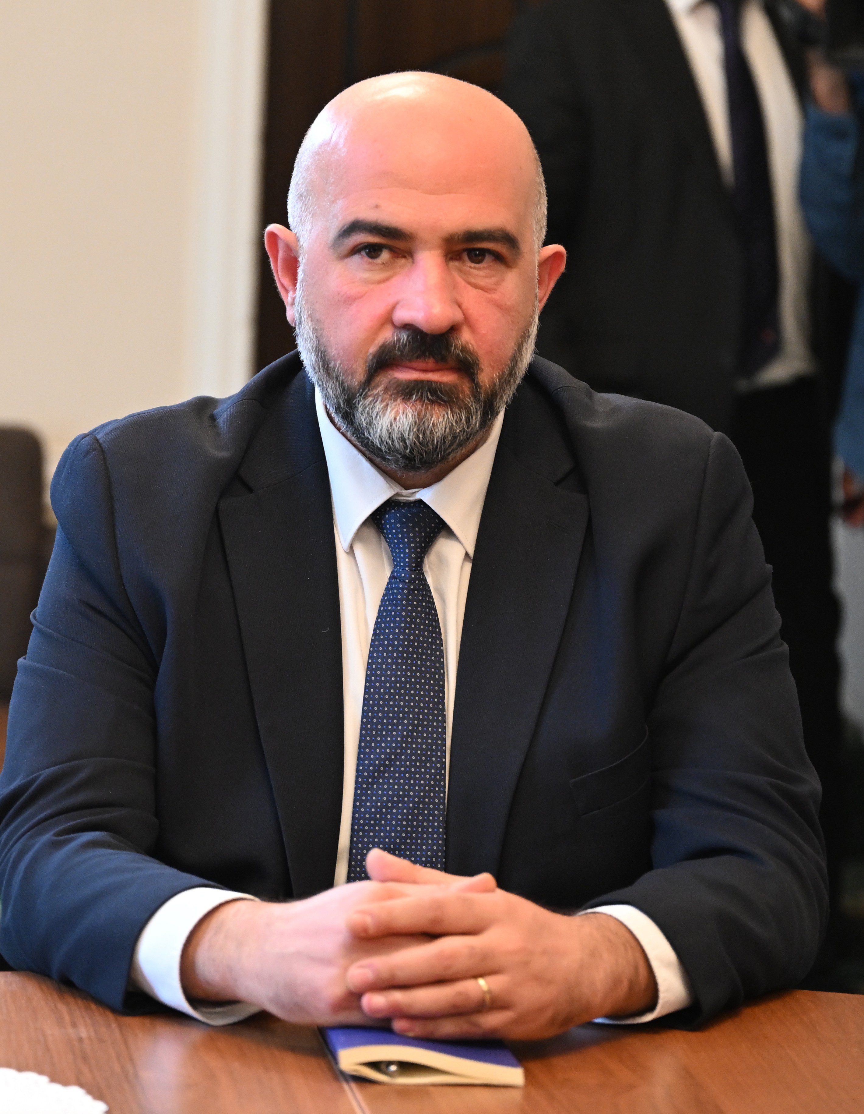 AA 20230921 32205597 32205595 AZERBAYCANLI YETKILILER ILE KARABAGDAKI ERMENILERIN TEMSILCILERININ GORUSMESI BASLADI
