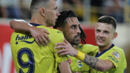 Fenerbahçe, Alanya Deplasmanında Liderliğini Korudu!
