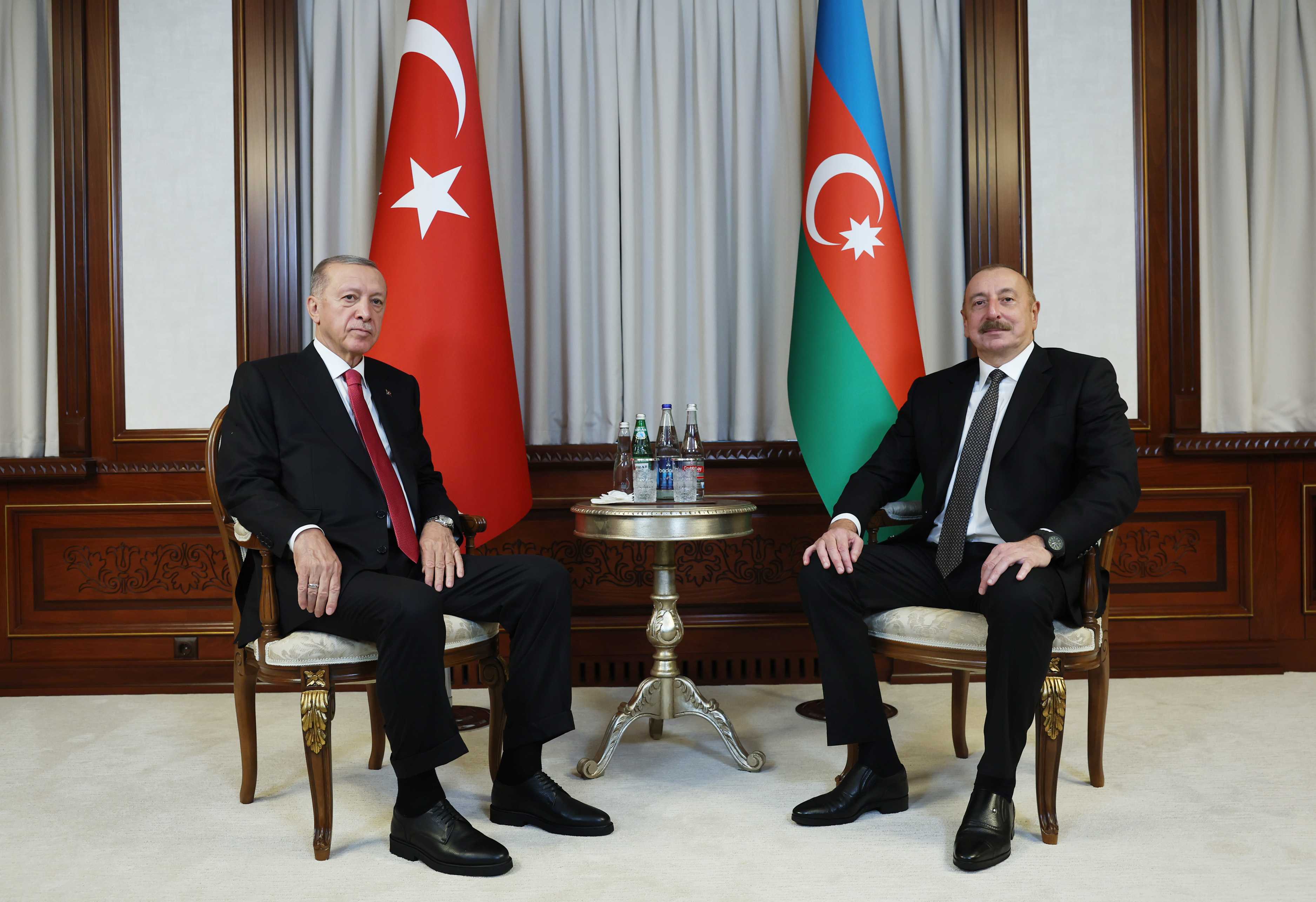 Cumhurbaşkanı Erdoğan Nahçıvan Dönüşü Önemli Açıklamalar Yaptı 2 F64cTzZWQAEdlmH