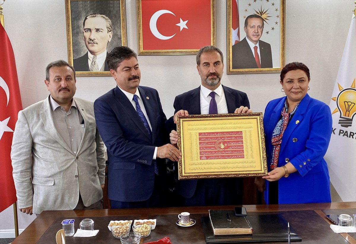 ak parti genel baskan yardimcisi mustafa sen kirsehirde konustu 4 nq5kzgtn