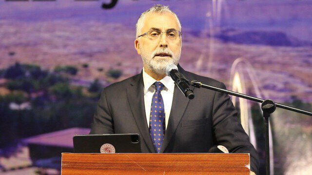 Bakan Işıkhan: ‘Kara günler geride, Türkiye’yi yüzyılın ülkesi yapacağız’