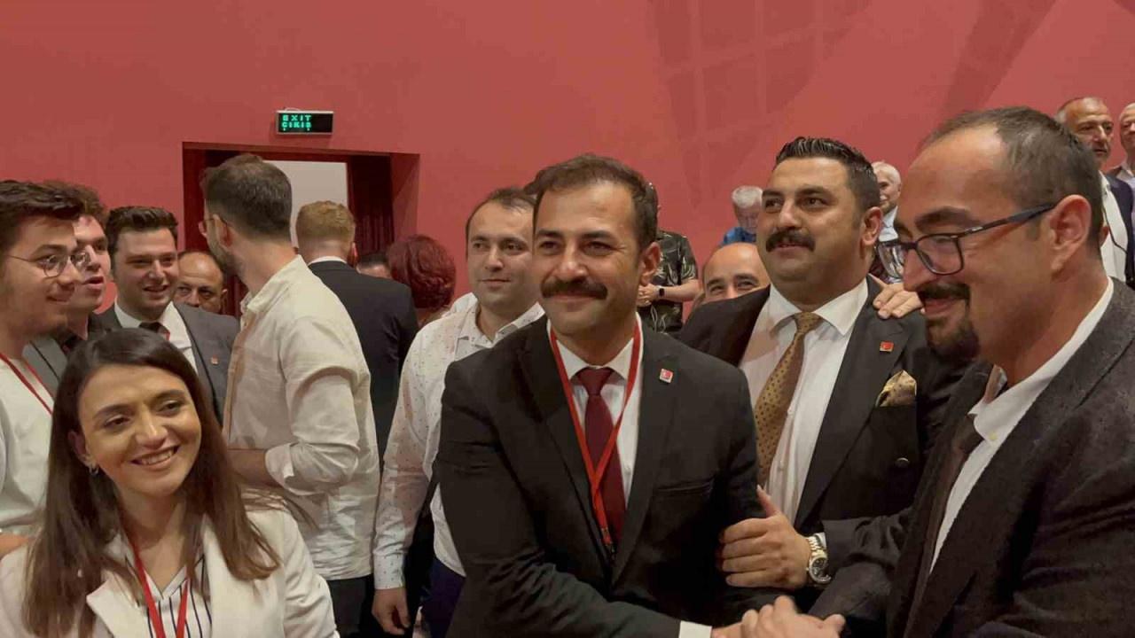 CHP'nin Eskişehir İl Başkanı Talat Yalaz Oldu 1 chpnin eskisehir il baskani talat yalaz oldu 1 bmXYKyFc