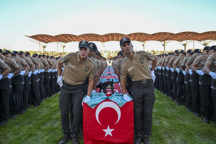 Eğitimlerini Tamamlayan 1363 Bekçisi Mezun Oldu 1 egitimlerini tamamlayan 1363 carsi ve mahalle bekcisi mezun oldu 1 2WRqv4Uq