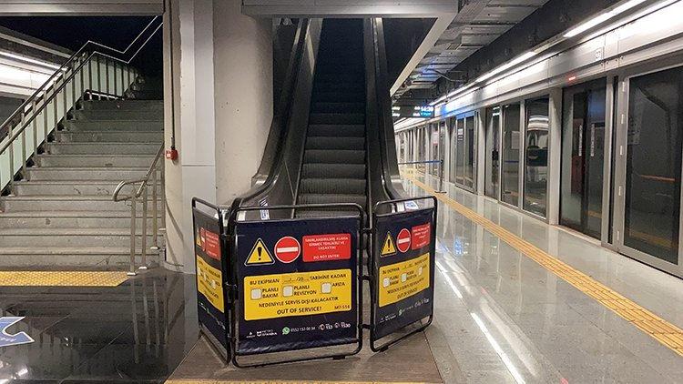 İBB'den Tepki Çeken Yöntem: Bağcılar Metro İstasyonu'nda "Duvar" Çözümü 3 ibbden tepki ceken yontem arizali merdiveni duvarla orduler 3 tGw4ftAh