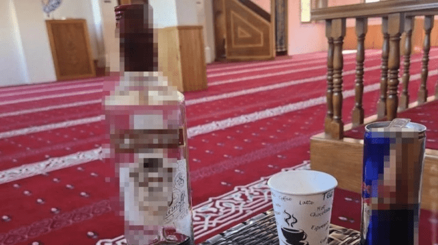Camide Alkol Alan ve Provokatif Paylaşımlar Yapan Şahıs Polis Tarafından Yakalandı 1 icisleri bakani camide alkol kullanan supheli 16335650 7458 m