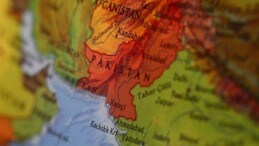 Pakistan’da İntihar Saldırısı: 9 Asker Şehit, 20 Yaralı