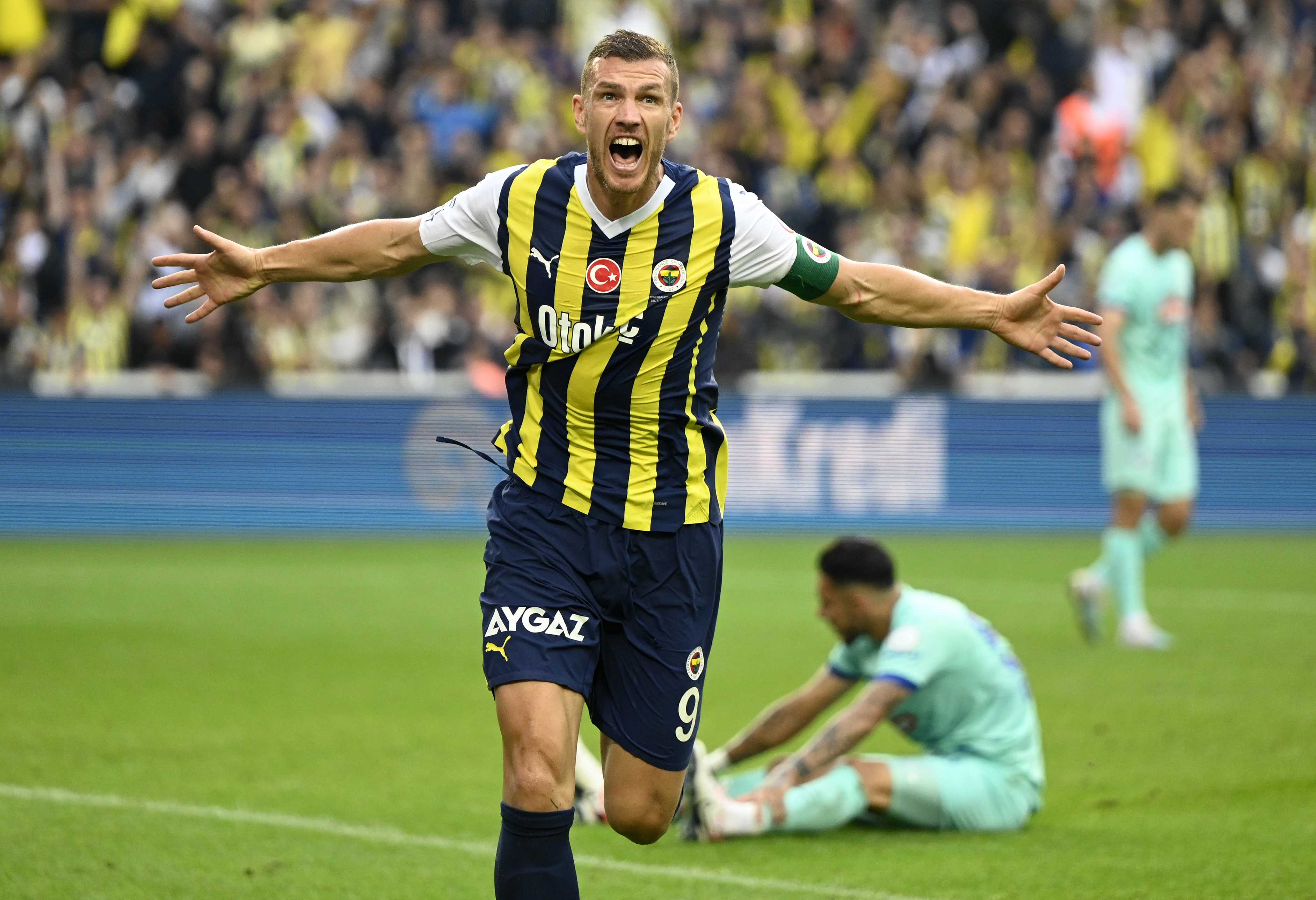 AA 20231001 32288618 32288613 FENERBAHCE CAYKUR RIZESPOR
