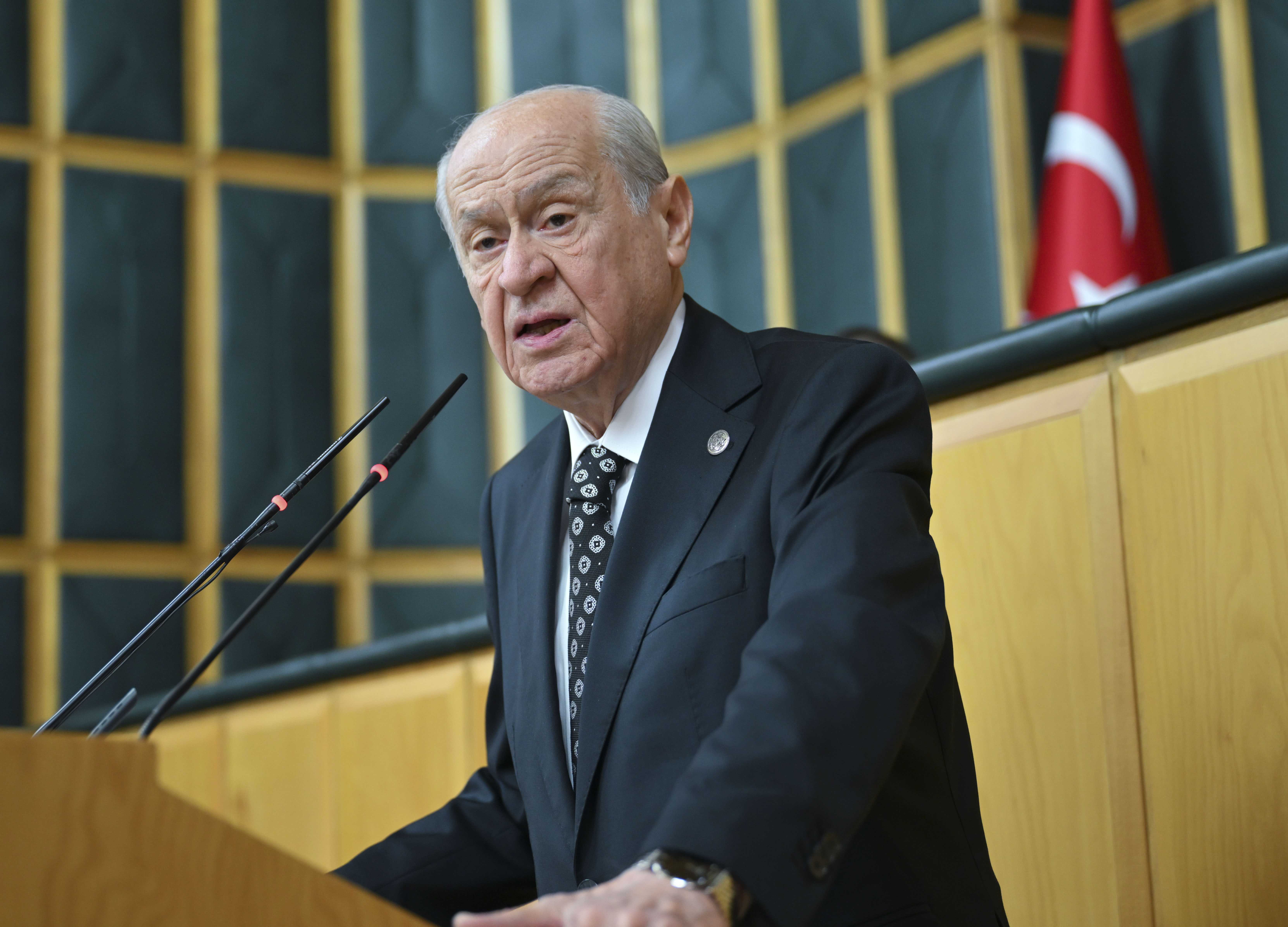 Bahçeli'den Emekli Açıklaması:" Boynumuzun Borcudur!" 6 AA 20231003 32299412 32299409 MHP TBMM GRUP TOPLANTISI