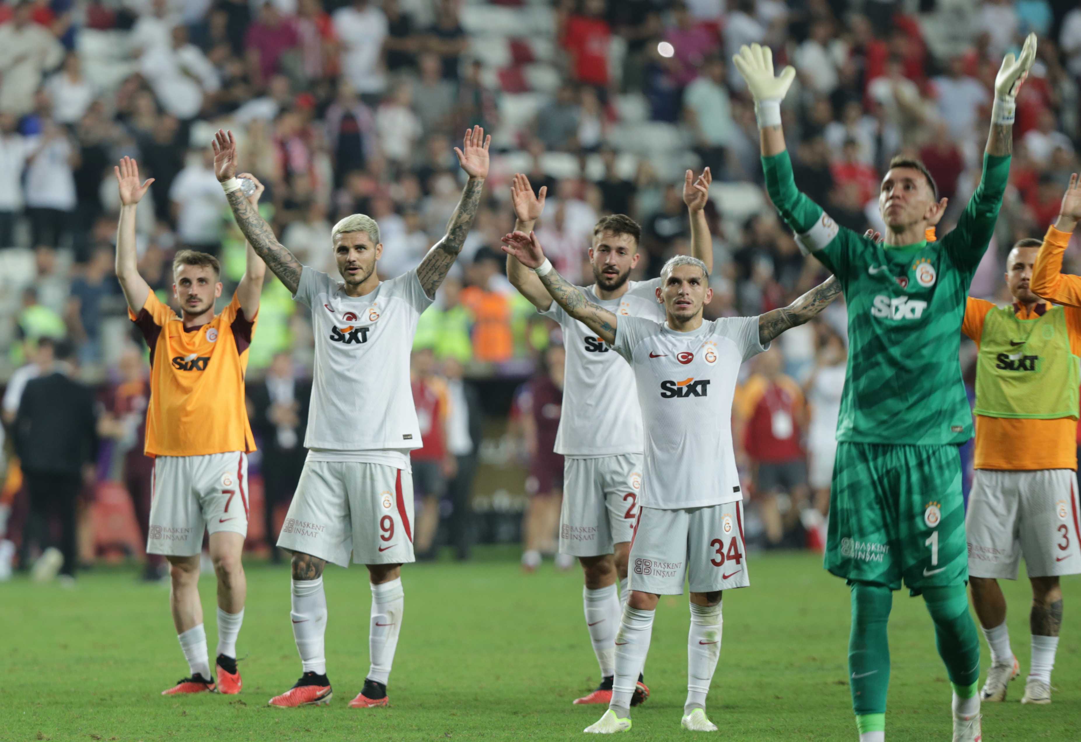 Galatasaray, Okan Buruk Yönetiminde Tarihi Bir Başarıya İmza Attı 4 AA 20231007 32338364 32338359 BITEXEN ANTALYASPOR GALATASARAY