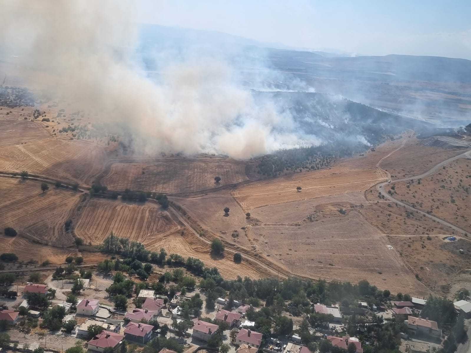 Kahramanmaraş'ta Çıkan Orman Yangını Kontrol Altına Alındı 2 AA 20231012 32383346 32383343 KAHRAMANMARASTA ORMANLIK ALANDA CIKAN YANGIN SONDURULDU