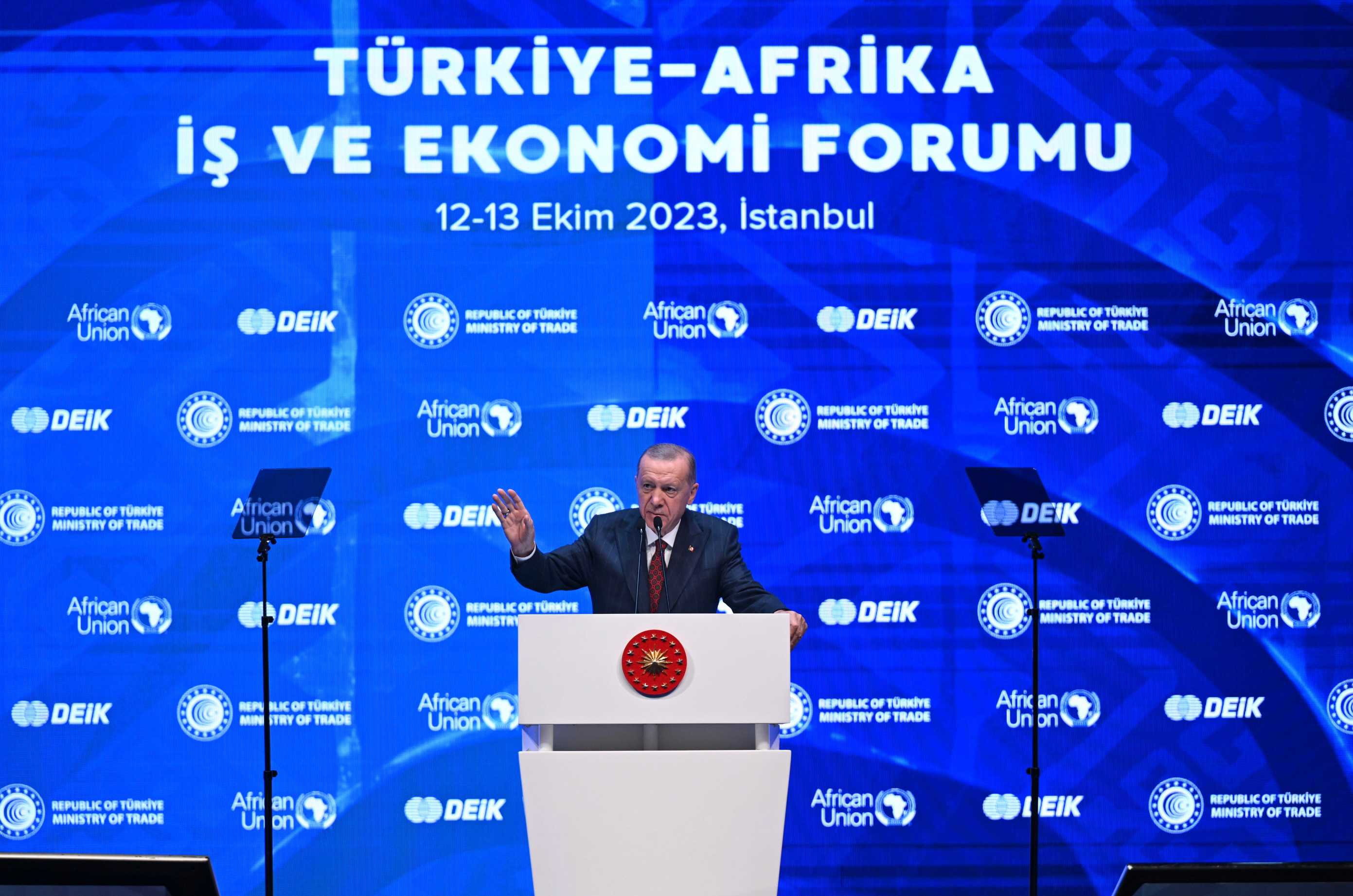 Erdoğan'dan Blinken'a Sert Tepki: "İsrail İzin Vermeli" 4 AA 20231013 32393936 32393935 TURKIYEAFRIKA 4 IS VE EKONOMI FORUMU KAPANIS TORENI 1