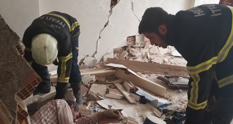 Hatay’da Ağır Hasarlı Bina Çöktü: Bir Kişi Yaralandı