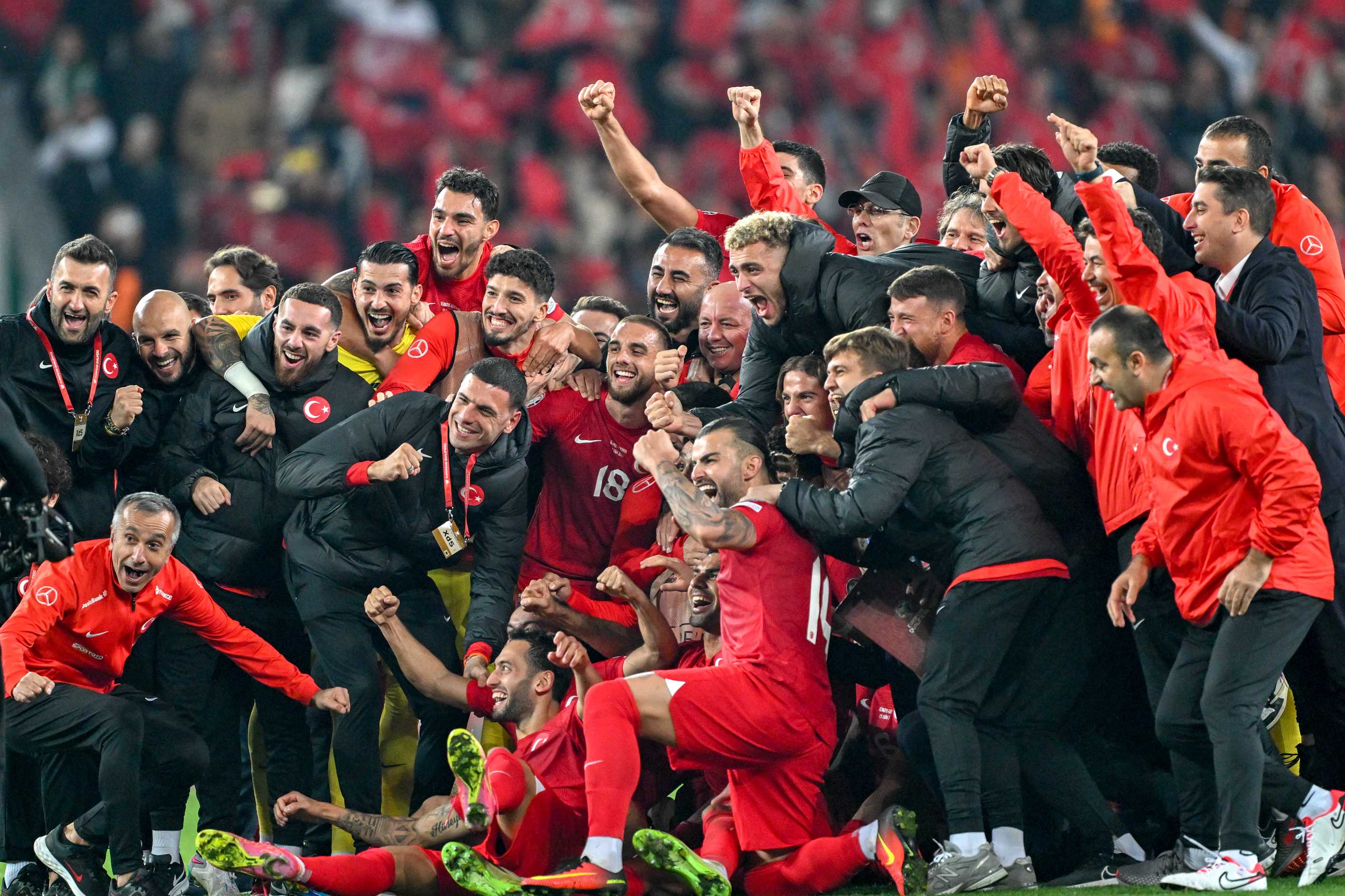 Türkiye, EURO 2024 Elemelerini Lider Tamamlarsa Ne Olacak? 1 AA 20231015 32416769 32416768 TURKIYELETONYA