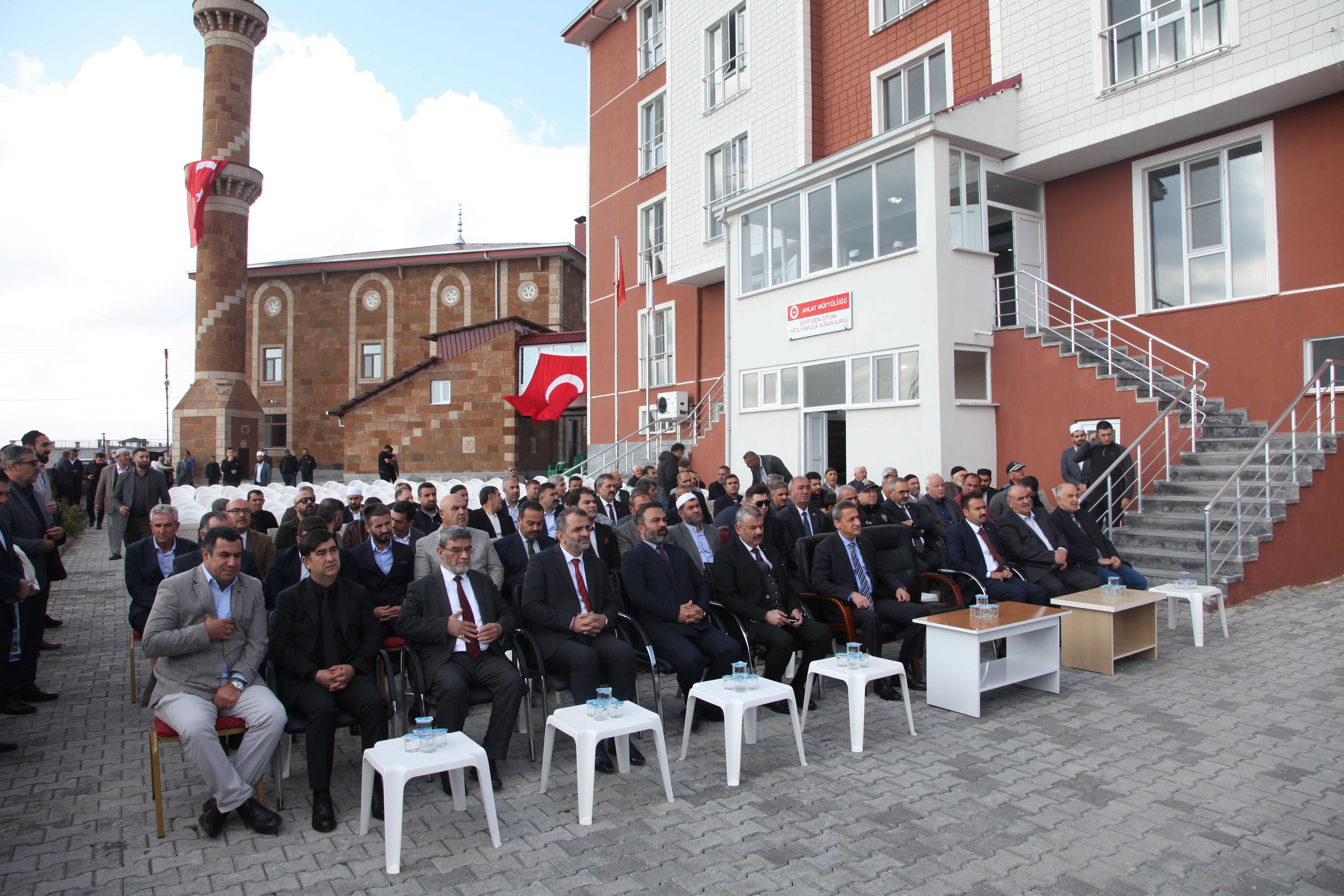 Bitlis'te Şehidin Vasiyeti Gerçekleşti: Cami ve Kur'an Kursu Açıldı 8 AA 20231017 32431740 32431733 BITLISTE SEHIDIN VASIYETI UZERINE YAPTIRILAN CAMI VE KURAN KURSU HIZMETE ACILDI