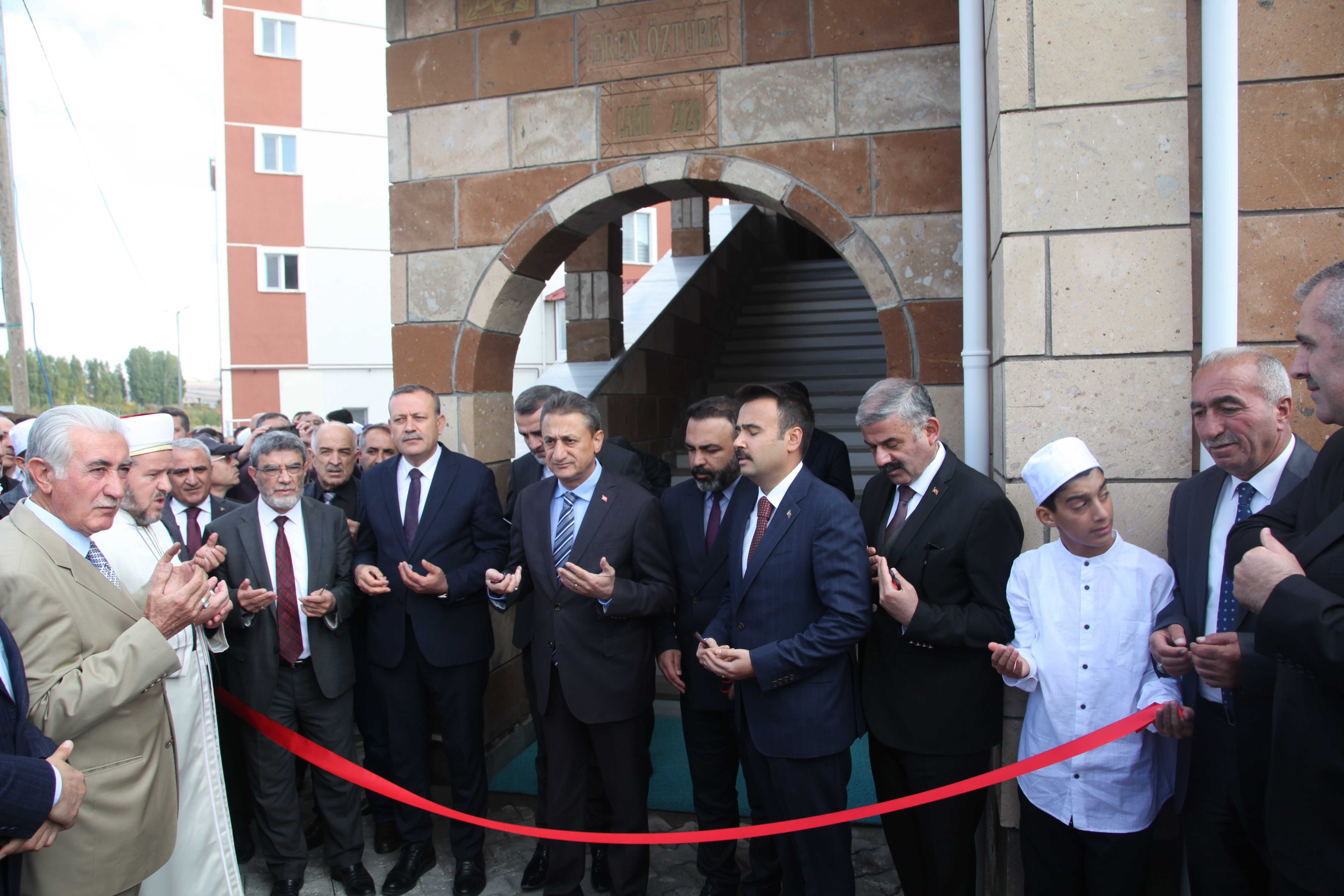 Bitlis'te Şehidin Vasiyeti Gerçekleşti: Cami ve Kur'an Kursu Açıldı 3 AA 20231017 32431740 32431738 BITLISTE SEHIDIN VASIYETI UZERINE YAPTIRILAN CAMI VE KURAN KURSU HIZMETE ACILDI