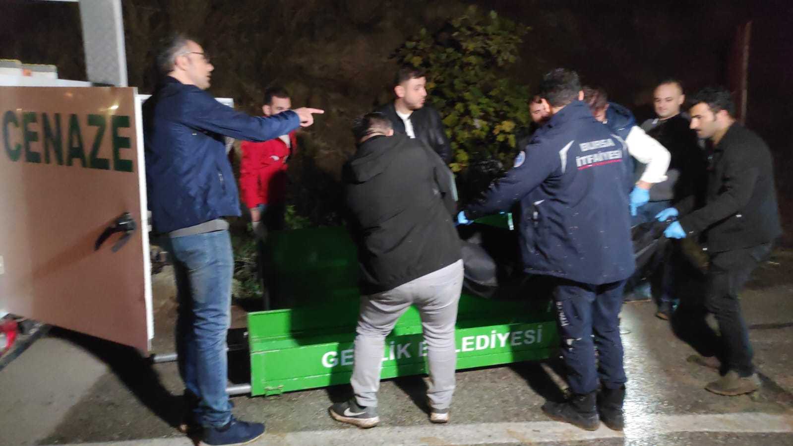 AA 20231018 32446598 32446596 BURSADA 47 GUNDUR ARANAN GENC KADININ CESEDI ZEYTINLIKTE BULUNDU