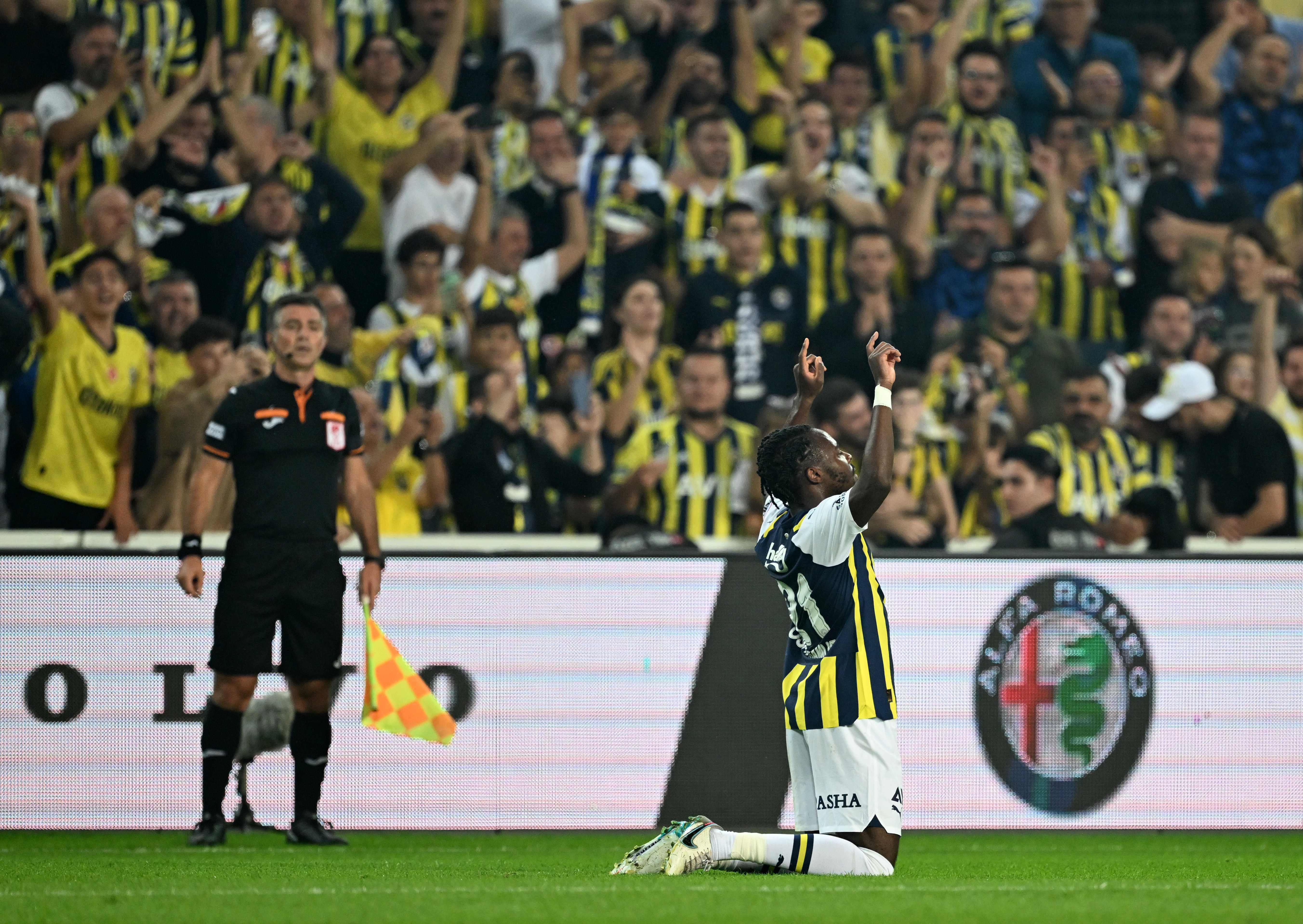 Fenerbahçe Tarihi Bir Başlangıca İmza Attı! 2 AA 20231022 32486895 32486891 FENERBAHCE ATAKAS HATAYSPOR