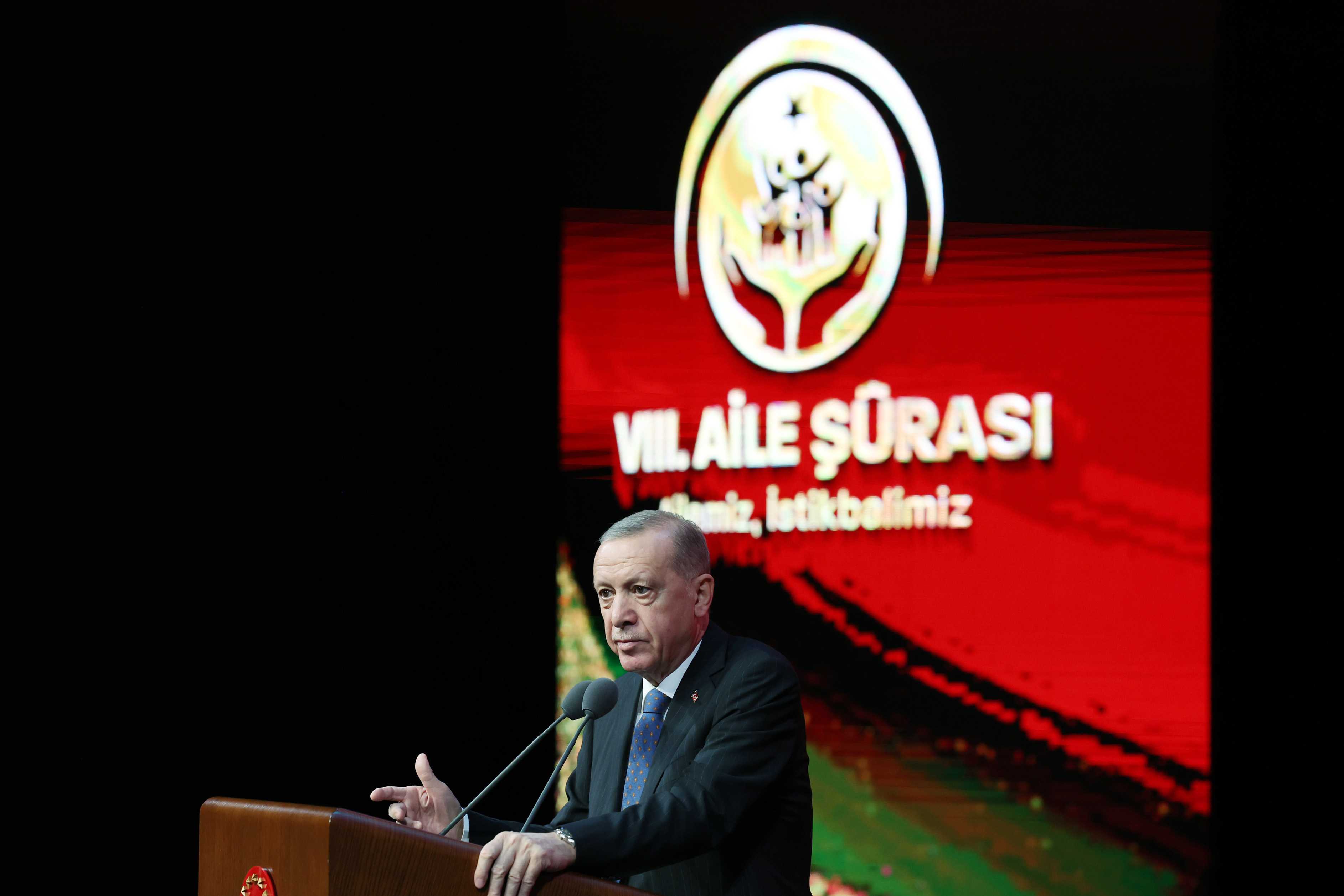 Erdoğan'dan Batı'ya Gazze Tepkisi: "Daha Kaç Çocuk Ölmeli?" 1 AA 20231026 32525416 32525412 CUMHURBASKANI ERDOGAN 8 AILE SURASINA KATILDI