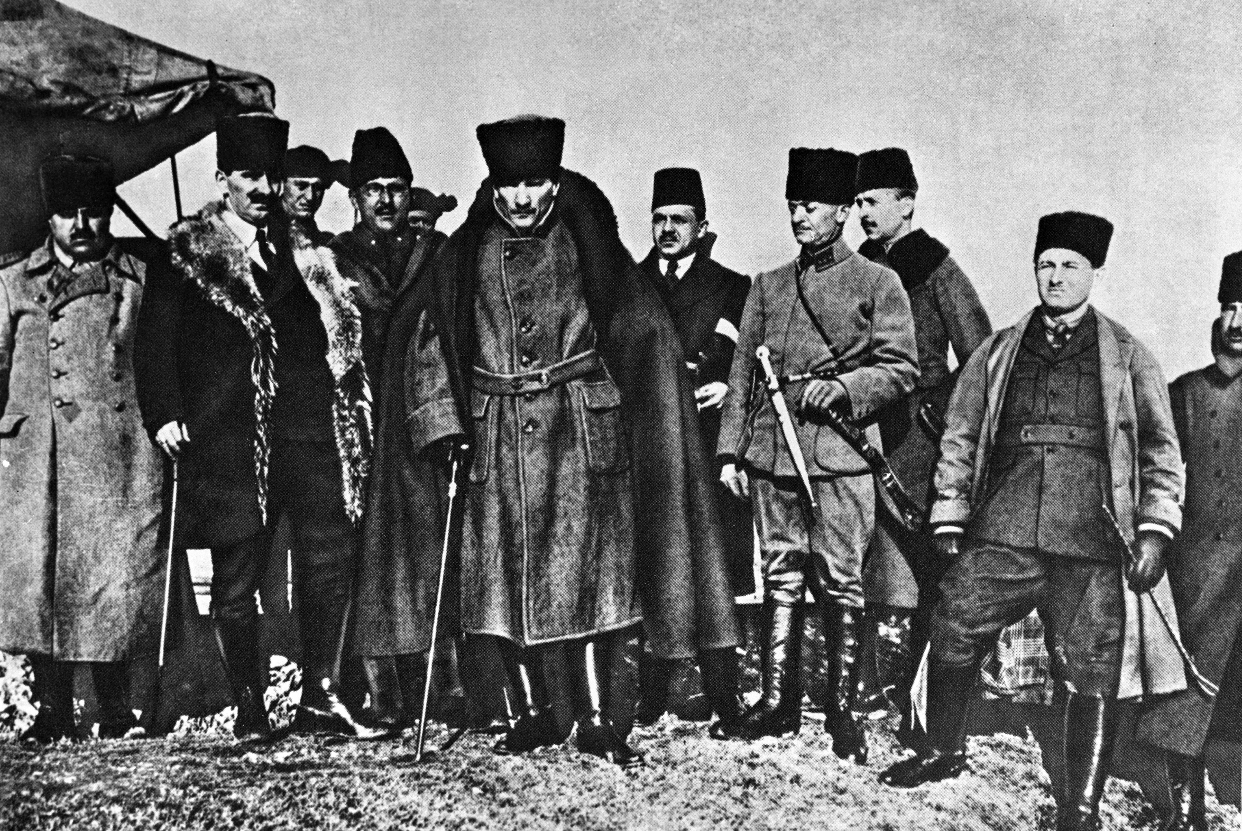 Ali Yerlikaya'nın 29 Ekim Paylaşımı Sosyal Medyada Gündem Oldu 1 AA 20231029 32557664 32557643 100 FOTOGRAFLA ATATURK KOLEKSIYONU 1