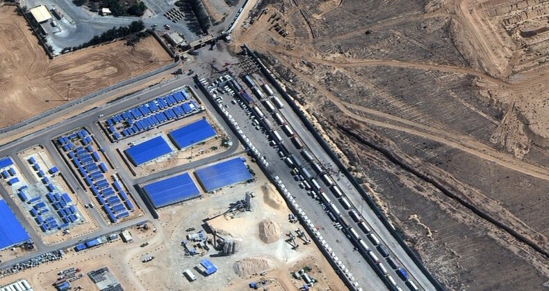 Refah Sınır Kapısı Açıldı! 20 Tır’lık Yardım Konvoyu Gazze’de