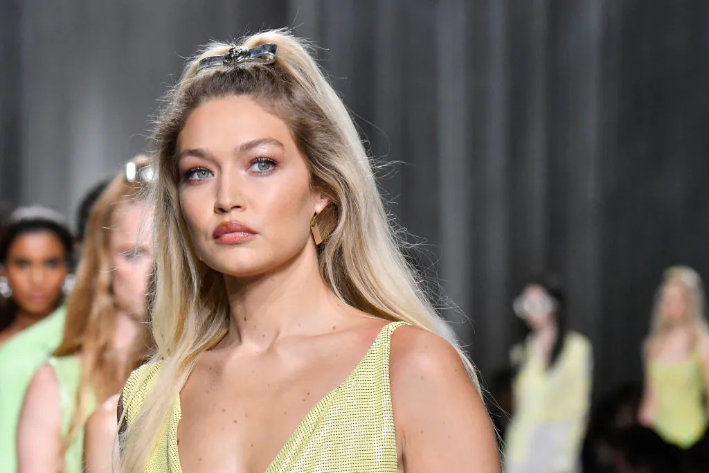 Gigi Hadid'e İsrail'den Tehdit! 1 GettyImages 1696232147