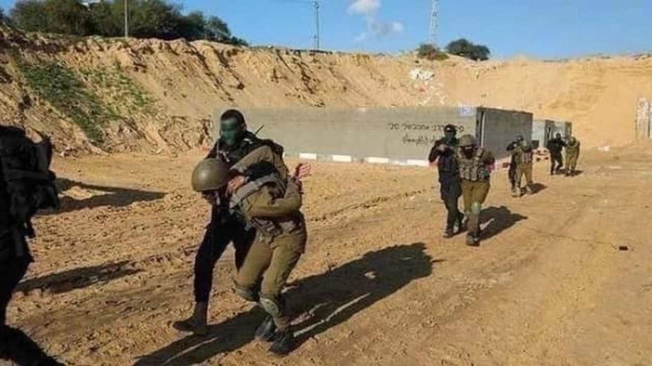 Hamas Teklifini Duyurmuştu! İsrail'de Hükümete Acilen Kabul Et Çağrısı 1 cok sayida israil askeri esir alindi h555216 479c2.jpg