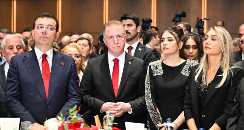 İstanbul Valiliğinde 100. Yıl Programı! Ekrem İmamoğlu da Katıldı