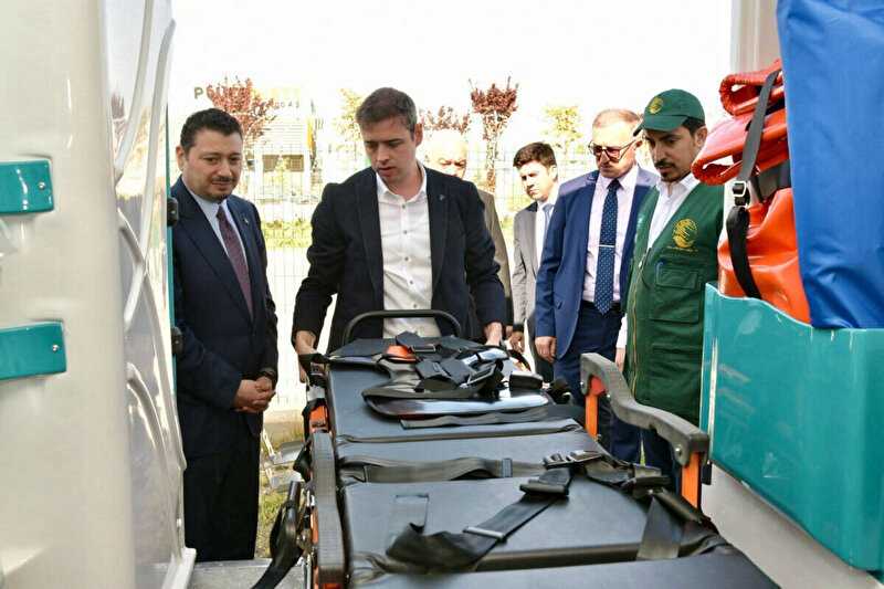 Suudi Arabistan'dan Türkiye'ye Tam Donanımlı 20 Ambulans 1 suudi arabistandan turkiye ile ikili iliskileri gelistirecek yeni adim 20 tam donanimli ambulans teslim JfdtjD9q