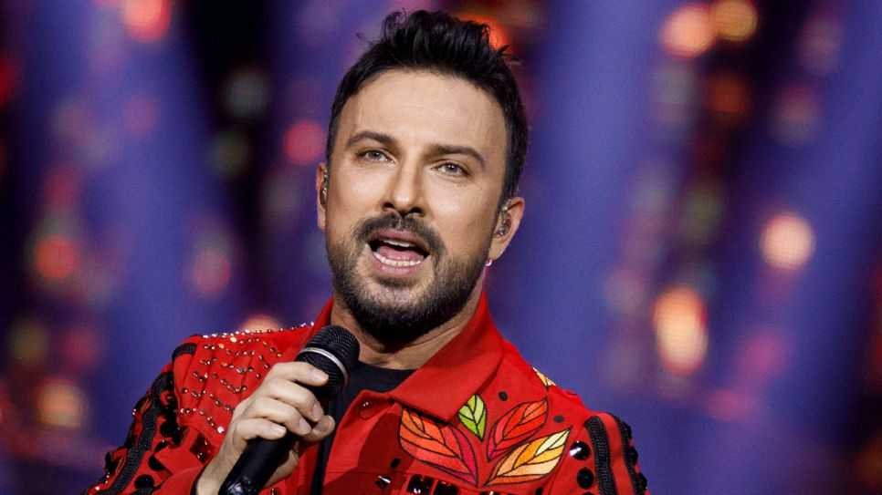 Tarkan'dan Tarihi Jest: Cumhuriyet'in 100. Yılına Özel Marş "Sen Rahat Uyu" 2 tarkan dunya opucuk gununu kutladi