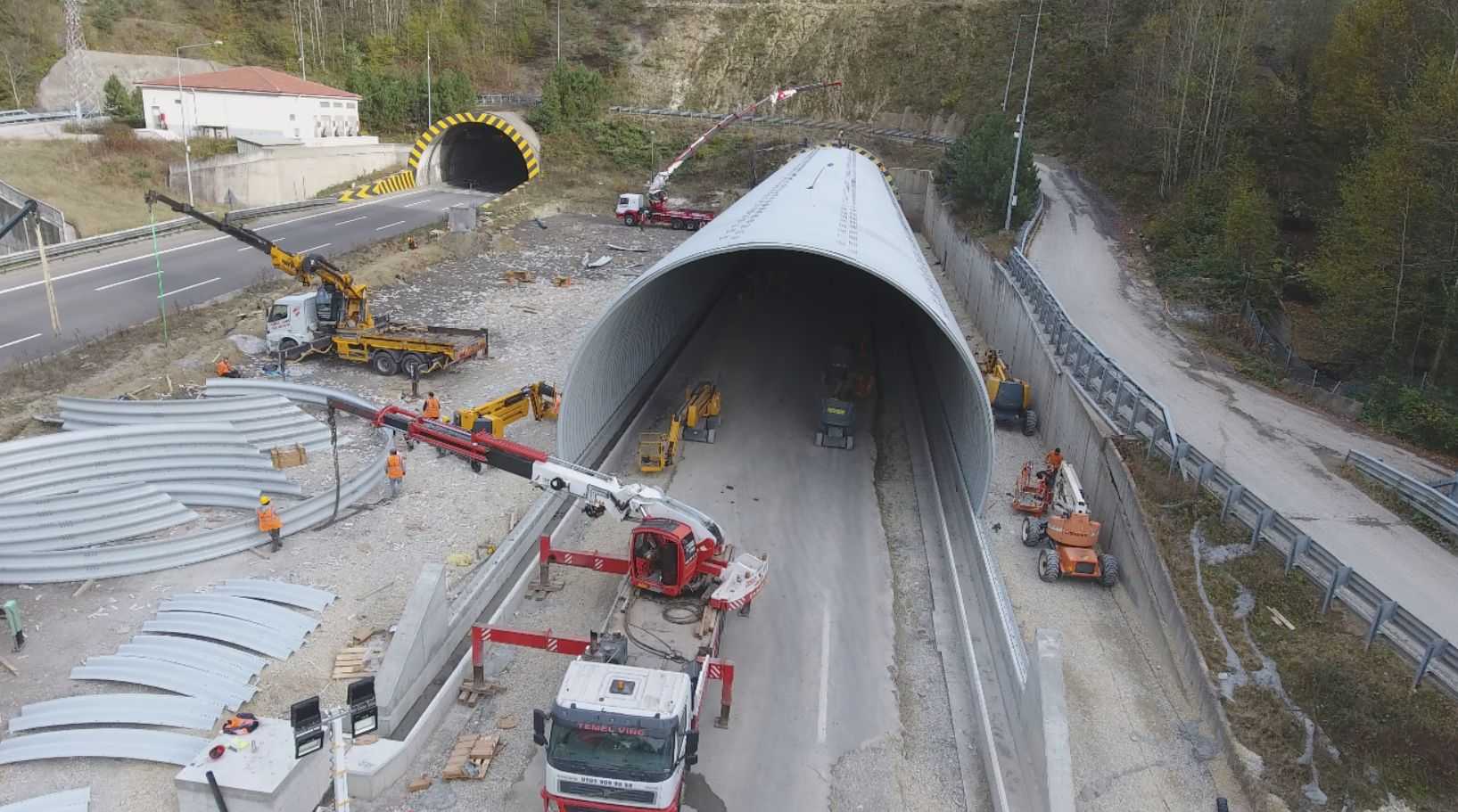 AA 20231106 32694856 32694852 YENILENEN BOLU DAGI TUNELI YARIN TRAFIGE ACILIYOR