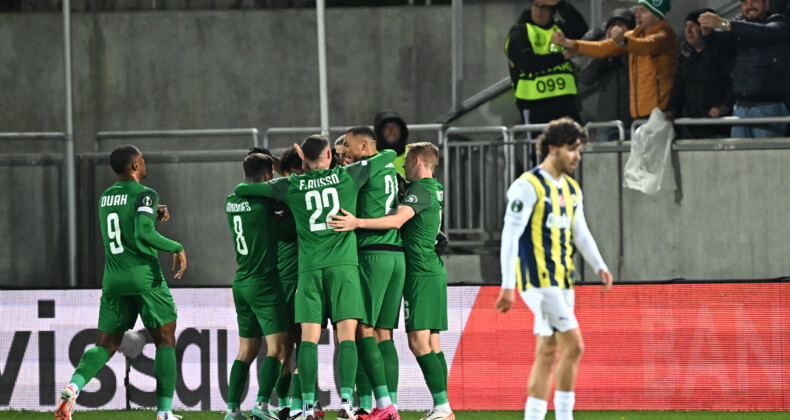 Fenerbahçe Avrupa’da İlk Mağlubiyetini Aldı