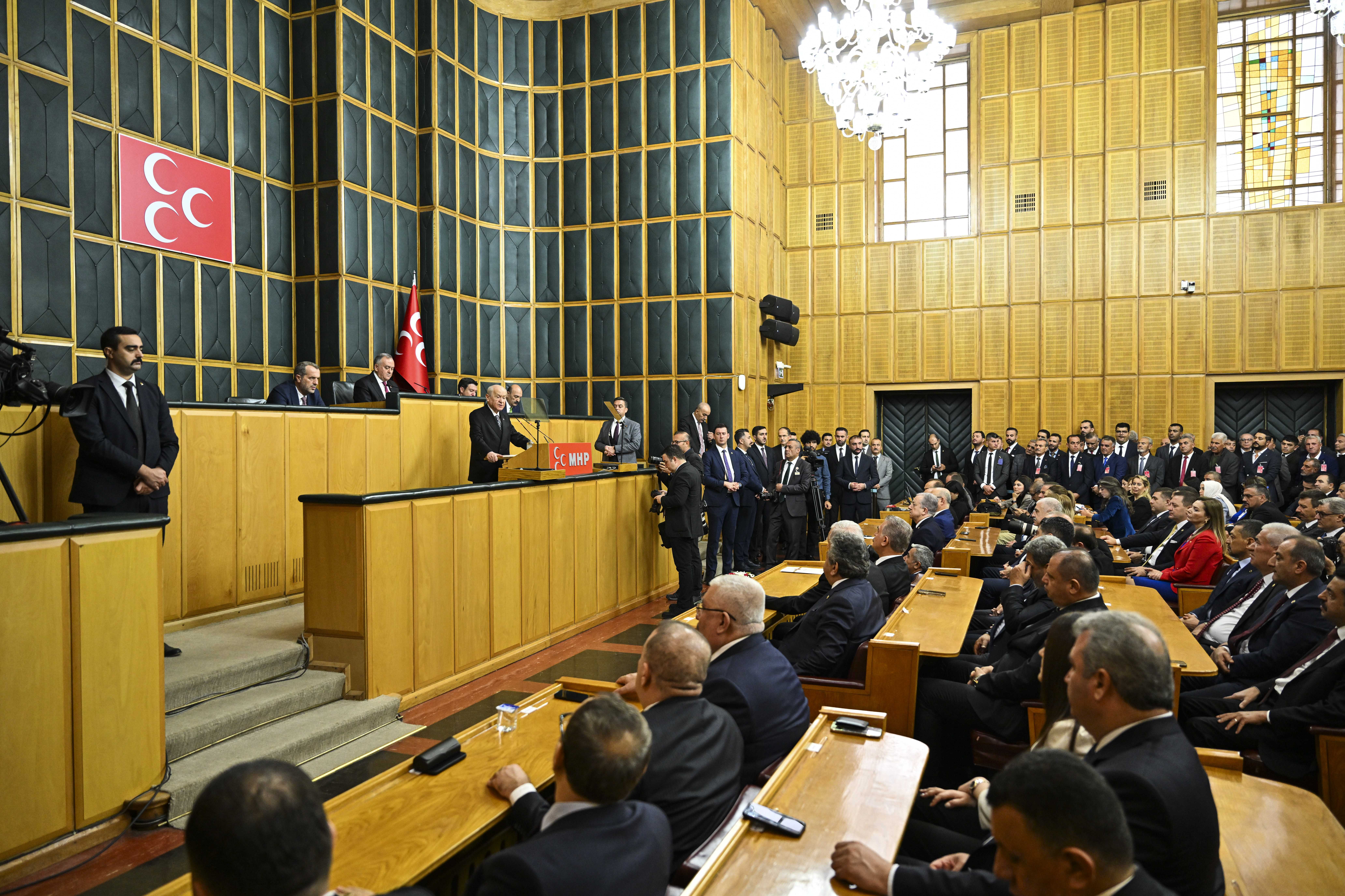 Bahçeli'den AYM'ye Sert Eleştiriler: "Kapatılmalı ya da Yeniden Yapılandırılmalı" 1 AA 20231114 32869227 32869223 MHP TBMM GRUP TOPLANTISI