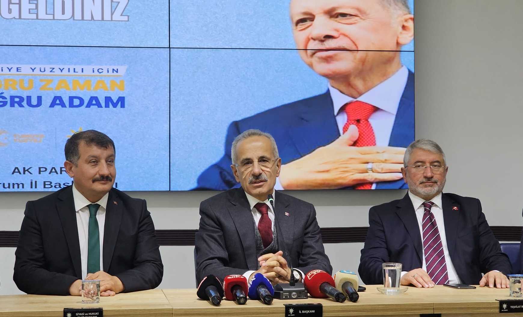 Ulaştırma Bakanı Uraloğlu'ndan Hızlı Tren Müjdesi 1 AA 20231117 32937625 32937623 ULASTIRMA VE ALTYAPI BAKANI URALOGLU CORUMDA KONUSTU