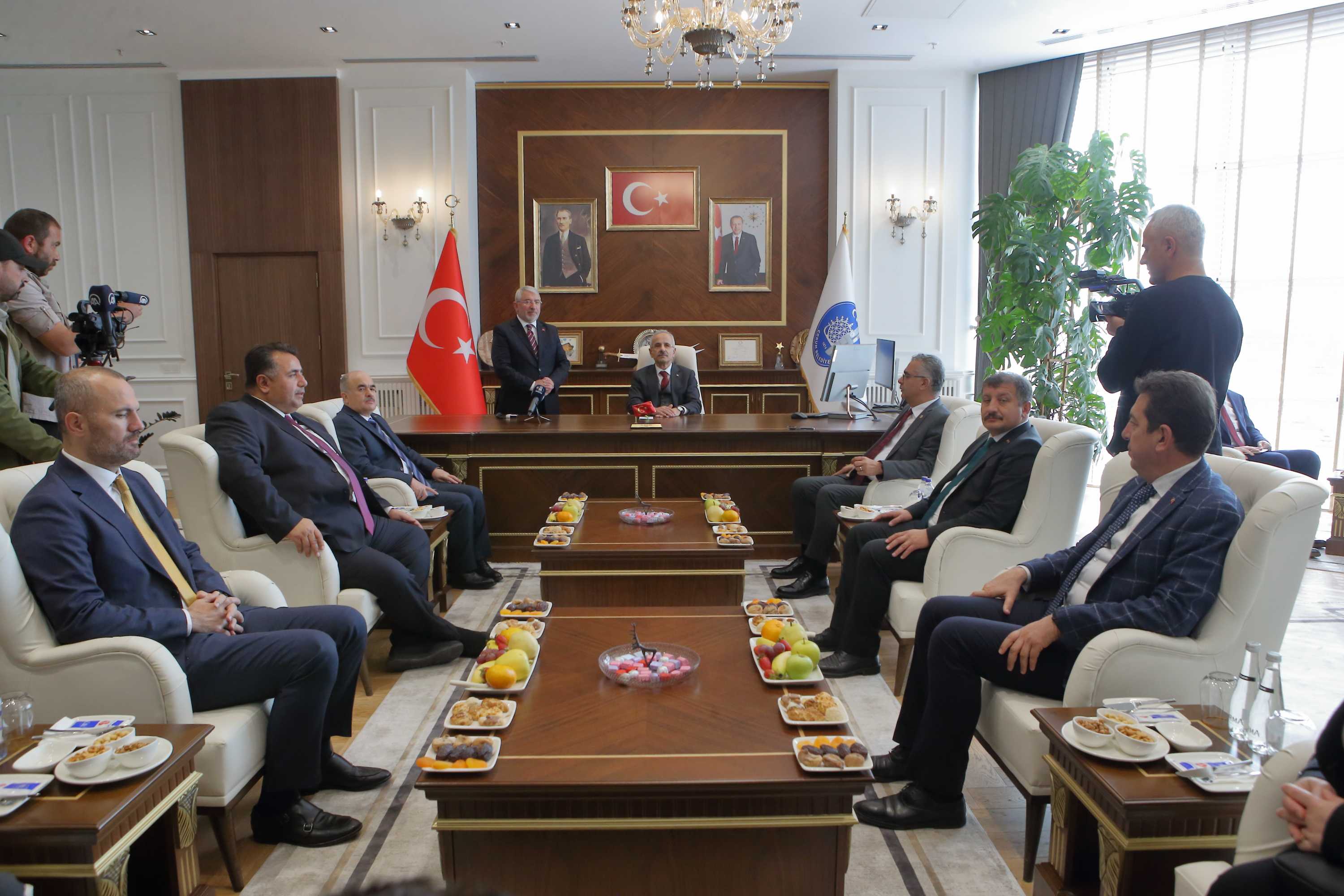 Ulaştırma Bakanı Uraloğlu'ndan Hızlı Tren Müjdesi 3 AA 20231117 32938689 32938687 ULASTIRMA VE ALTYAPI BAKANI URALOGLU CORUMDA KONUSTU