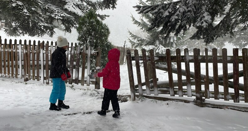Bolu’da Okullar Pazartesi Gününe Tatil