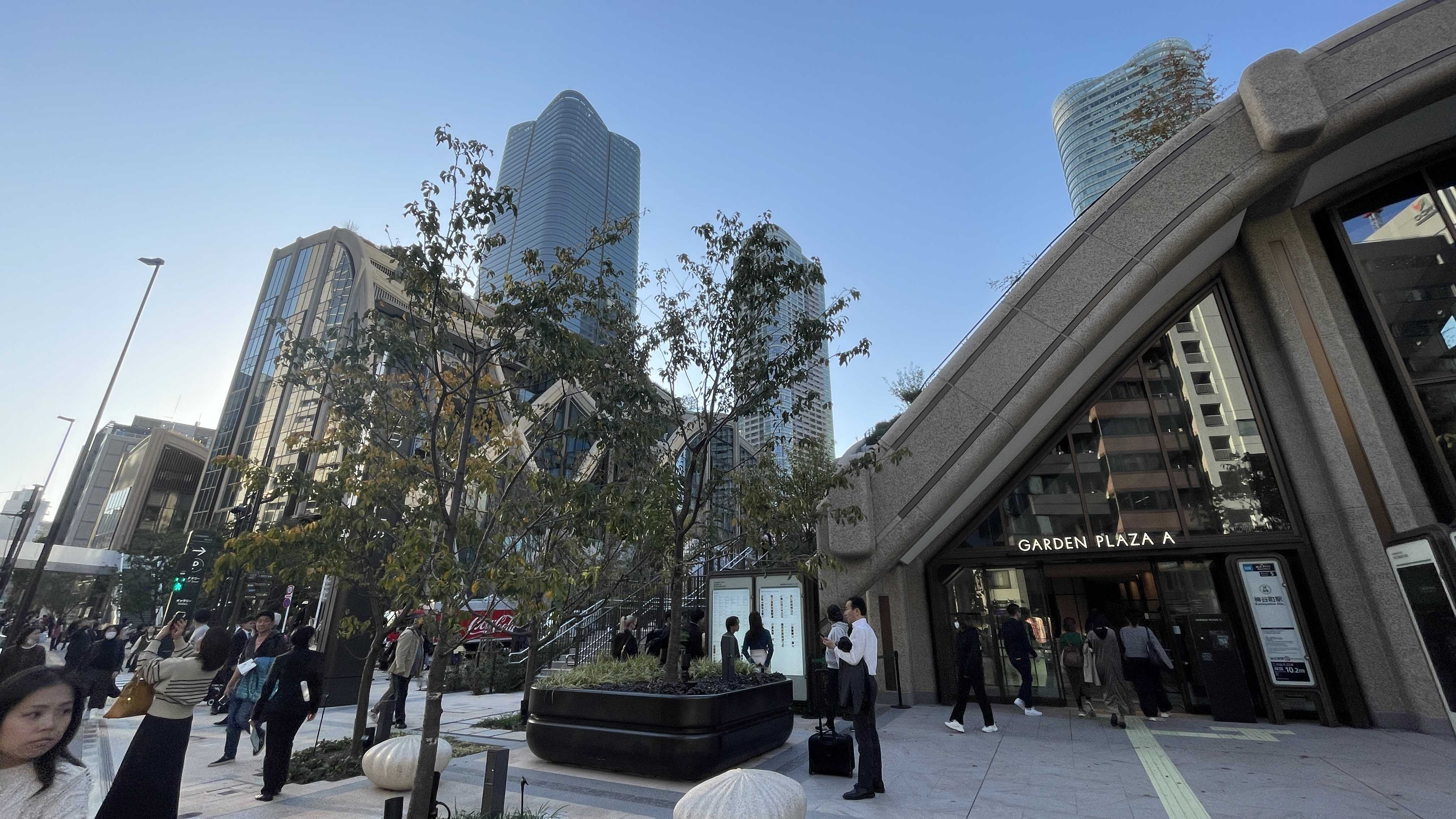 AA 20231124 33012047 33012037 JAPONYANIN EN YUKSEK GOKDELENI MORI JP TOWER ACILDI