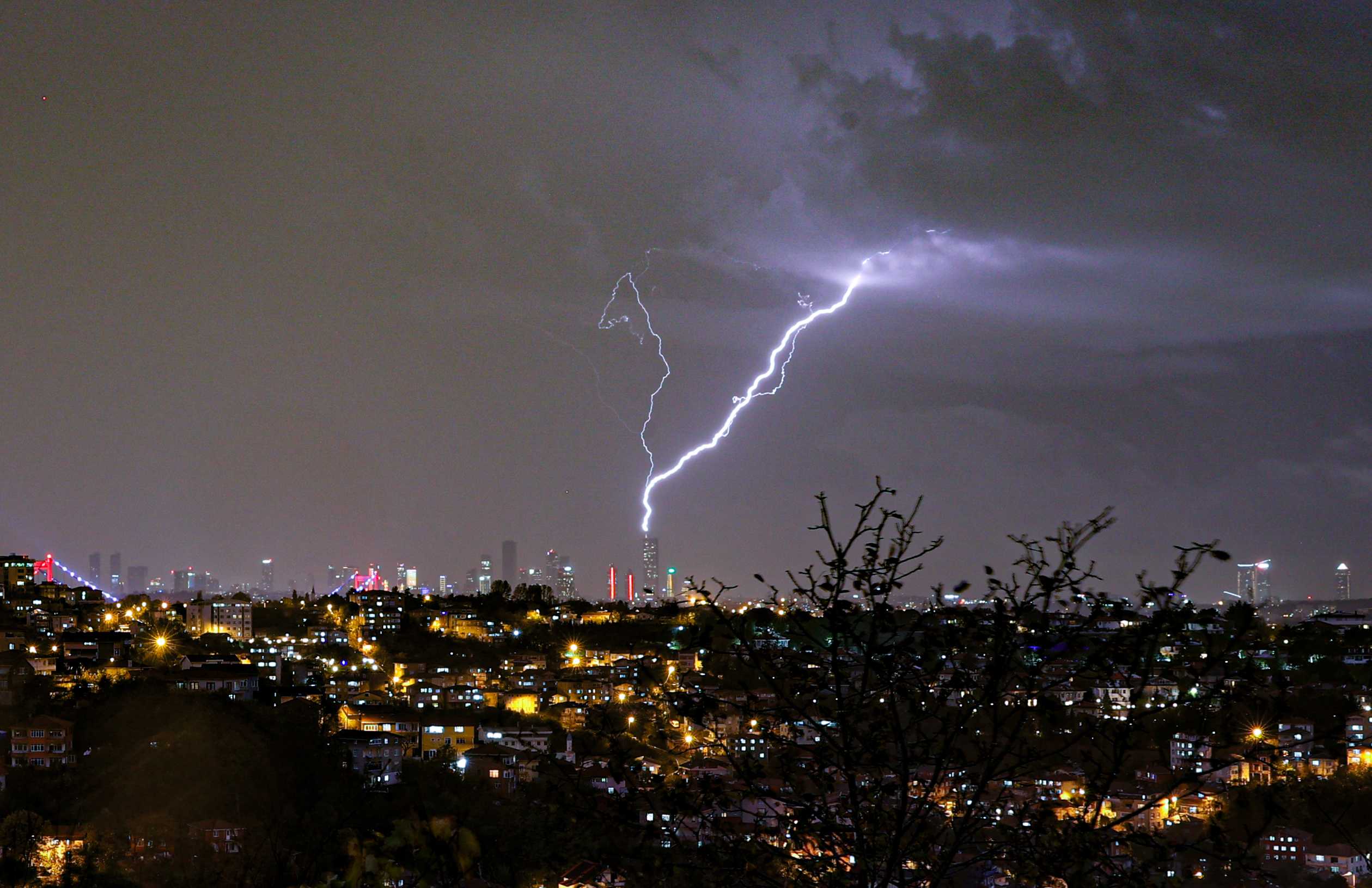 Meteoroloji'den Yeni Uyarı: Çok Şiddetli Geliyor 3 AA 20231129 33061052 33061051 ISTANBULDA SIMSEK