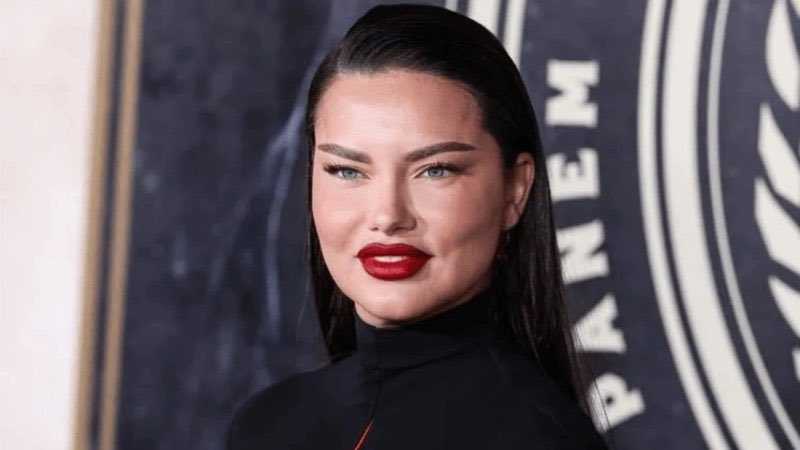 Adriana Lima'nın Değişikliği Dikkatleri Üzerine Çekti! 6 F U2mnXUAE3cd3