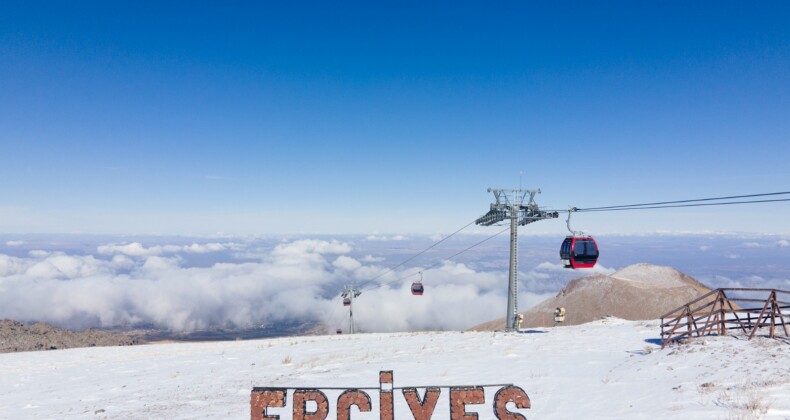 Erciyes Dağı’nda Kar Sürprizi