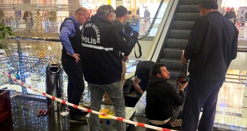 Konya’da AVM’de Dehşet: 1,5 Yaşındaki Çocuğun 3 Parmağı Koptu!