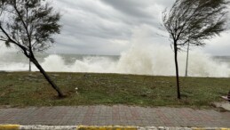 İstanbul Valiliği Fırtına İçin Uyardı: Kuzey İlçelerinde Etkili Olacak