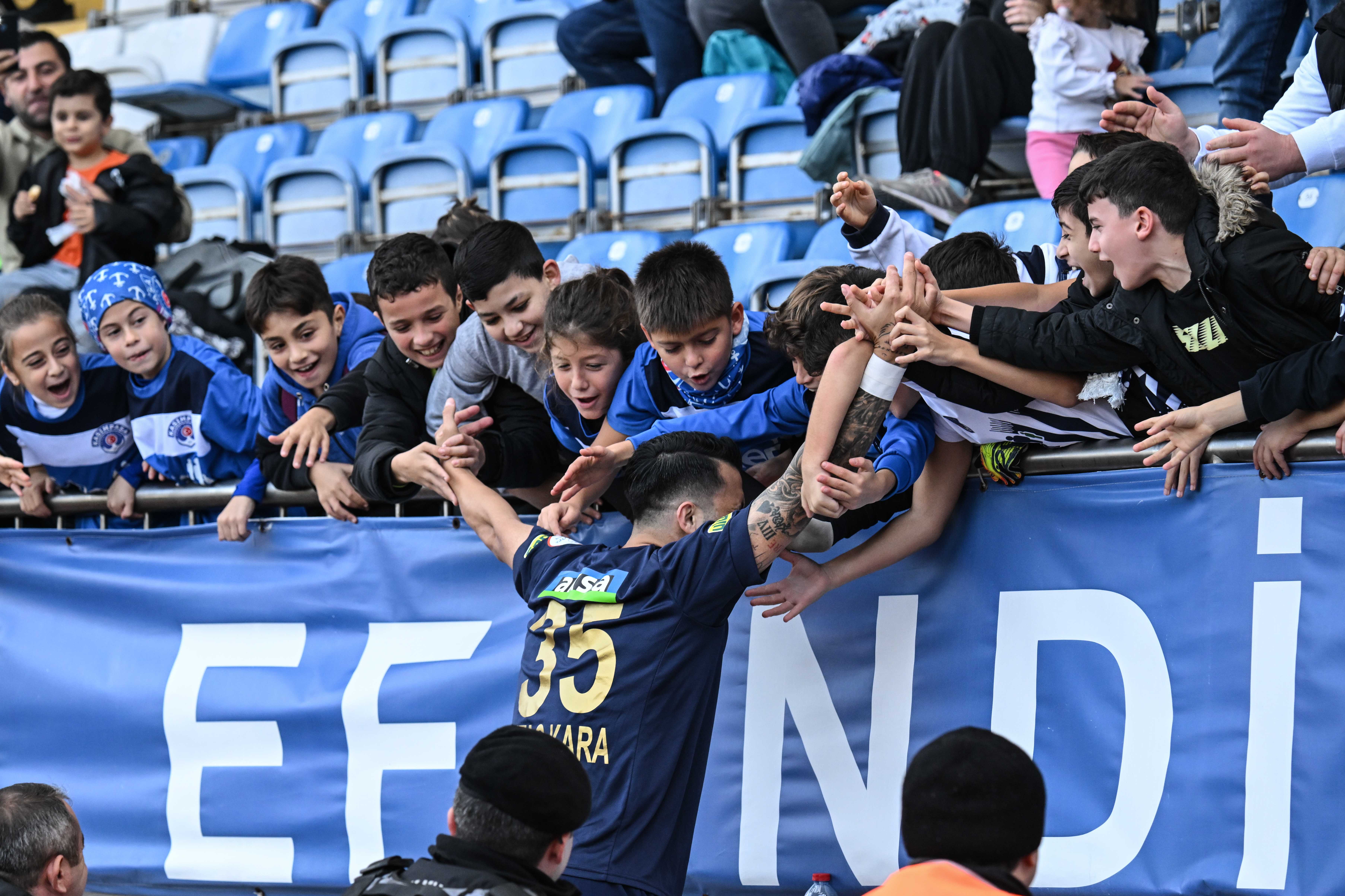 AA 20231203 33091501 33091497 KASIMPASA GAZIANTEP FK