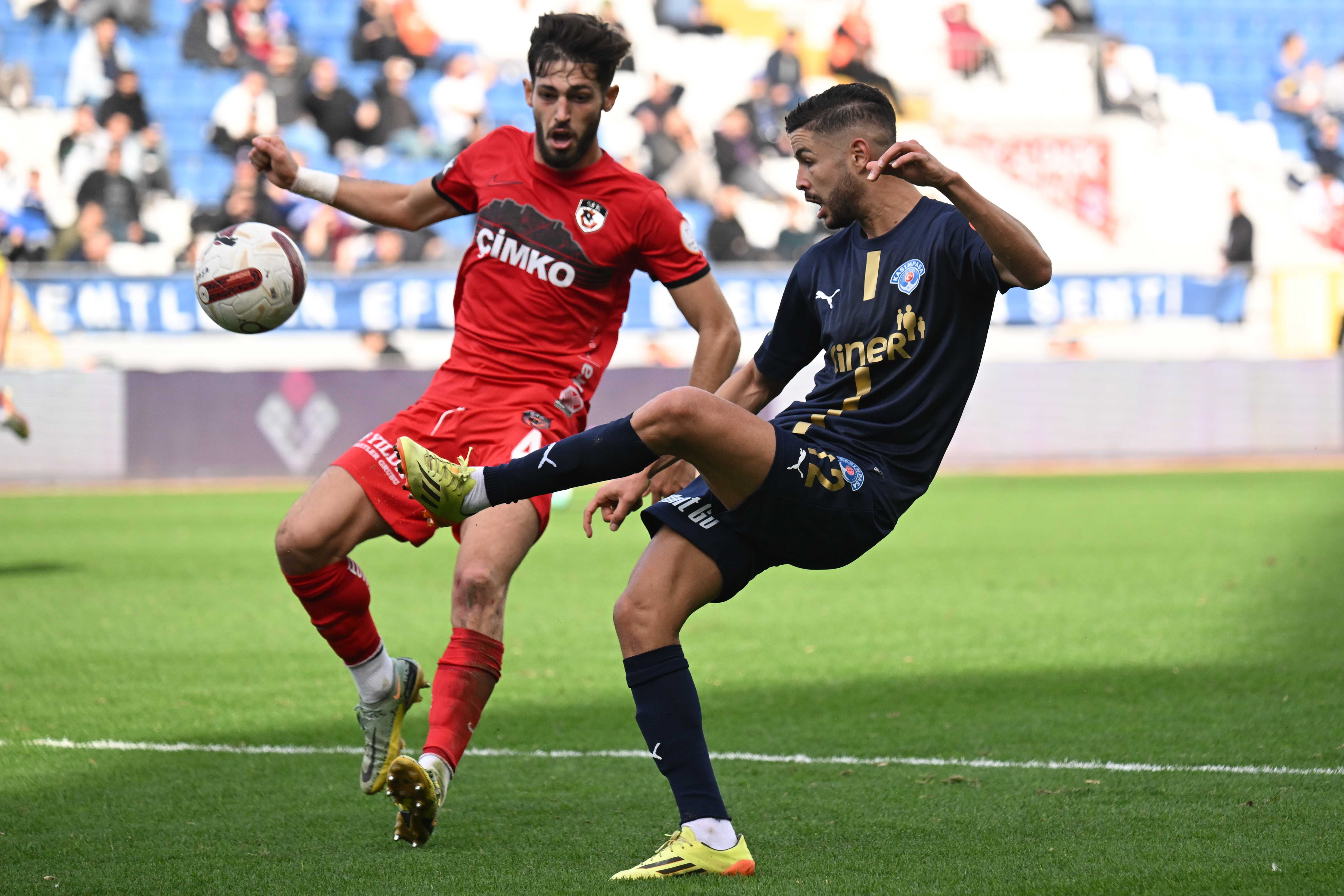 AA 20231203 33091858 33091852 KASIMPASA GAZIANTEP FK