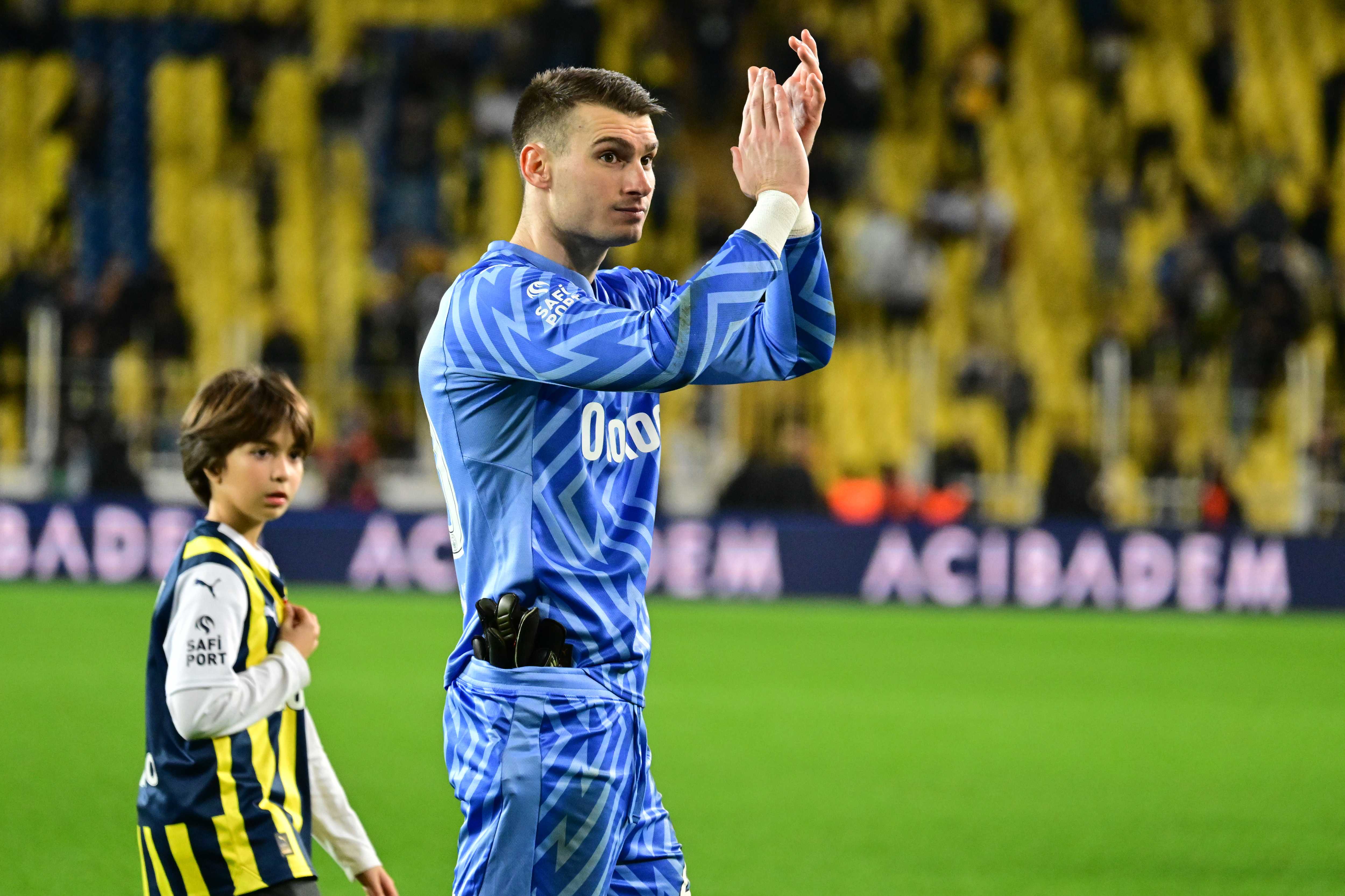 Süper Lig'de Dev Derbi: Beşiktaş, Fenerbahçe'yi Ağırlıyor 2 AA 20231204 33103263 33103262 FENERBAHCE EMS YAPI SIVASSPOR