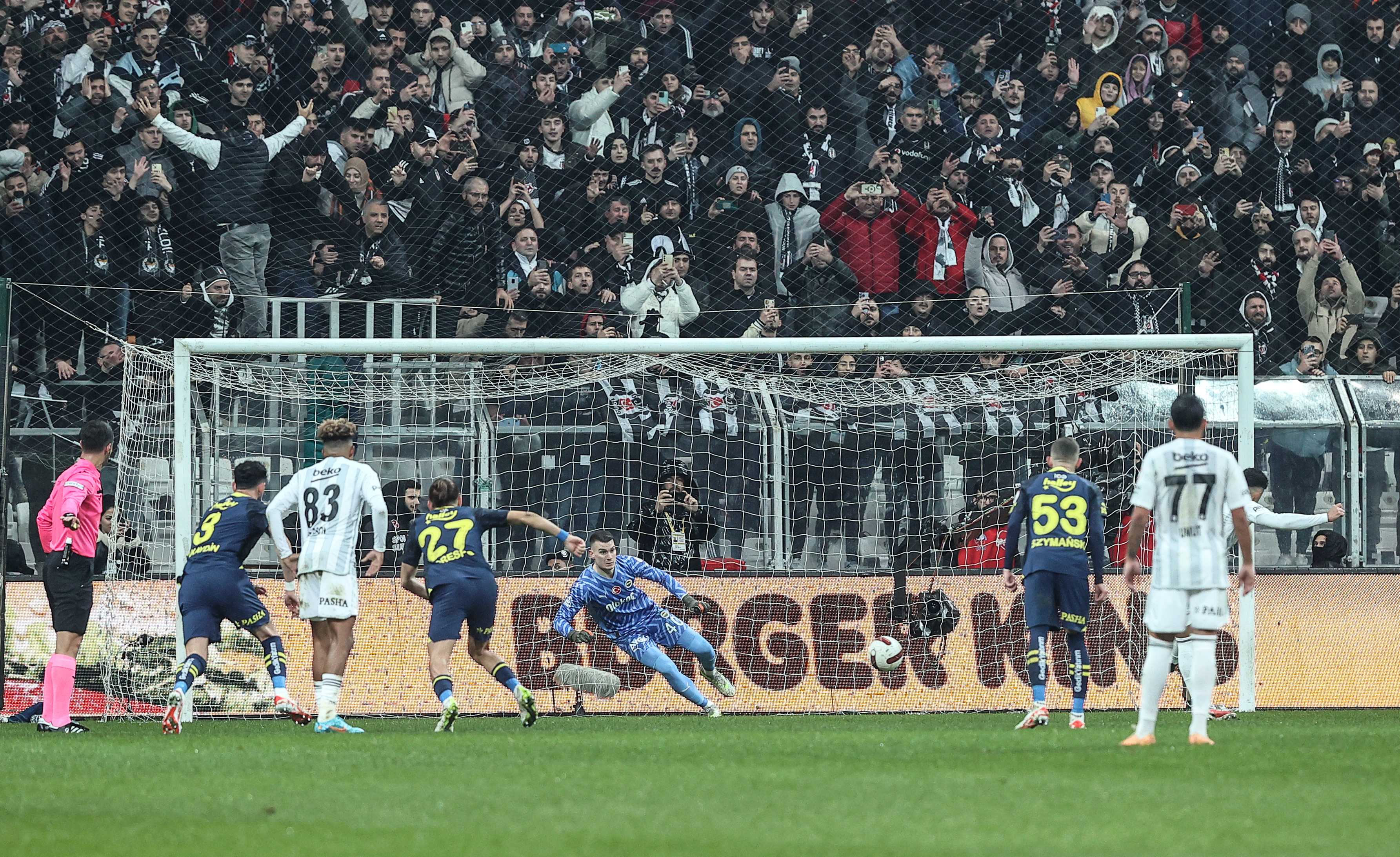 AA 20231209 33144534 33144533 BESIKTAS FENERBAHCE