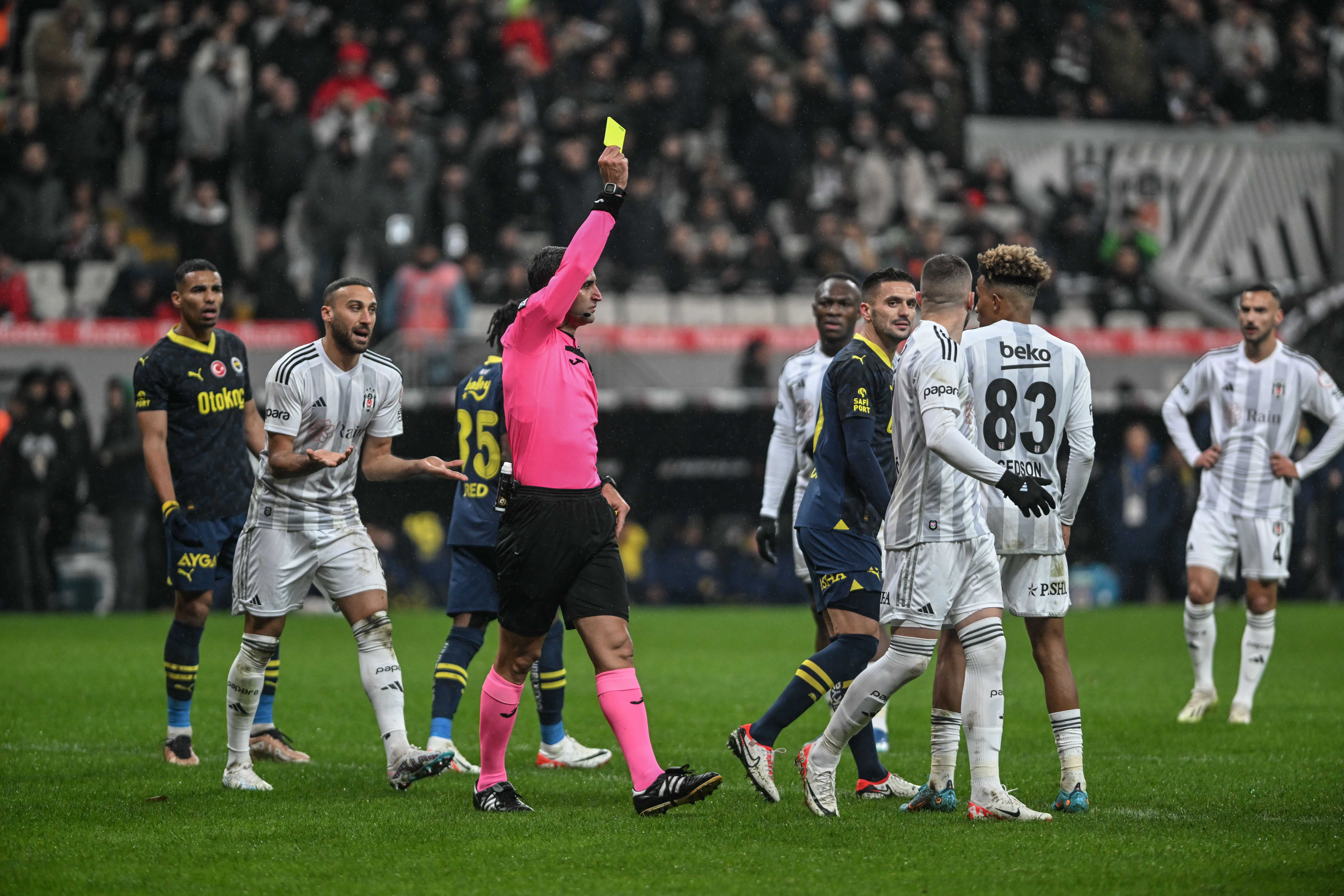 AA 20231209 33144684 33144679 BESIKTAS FENERBAHCE