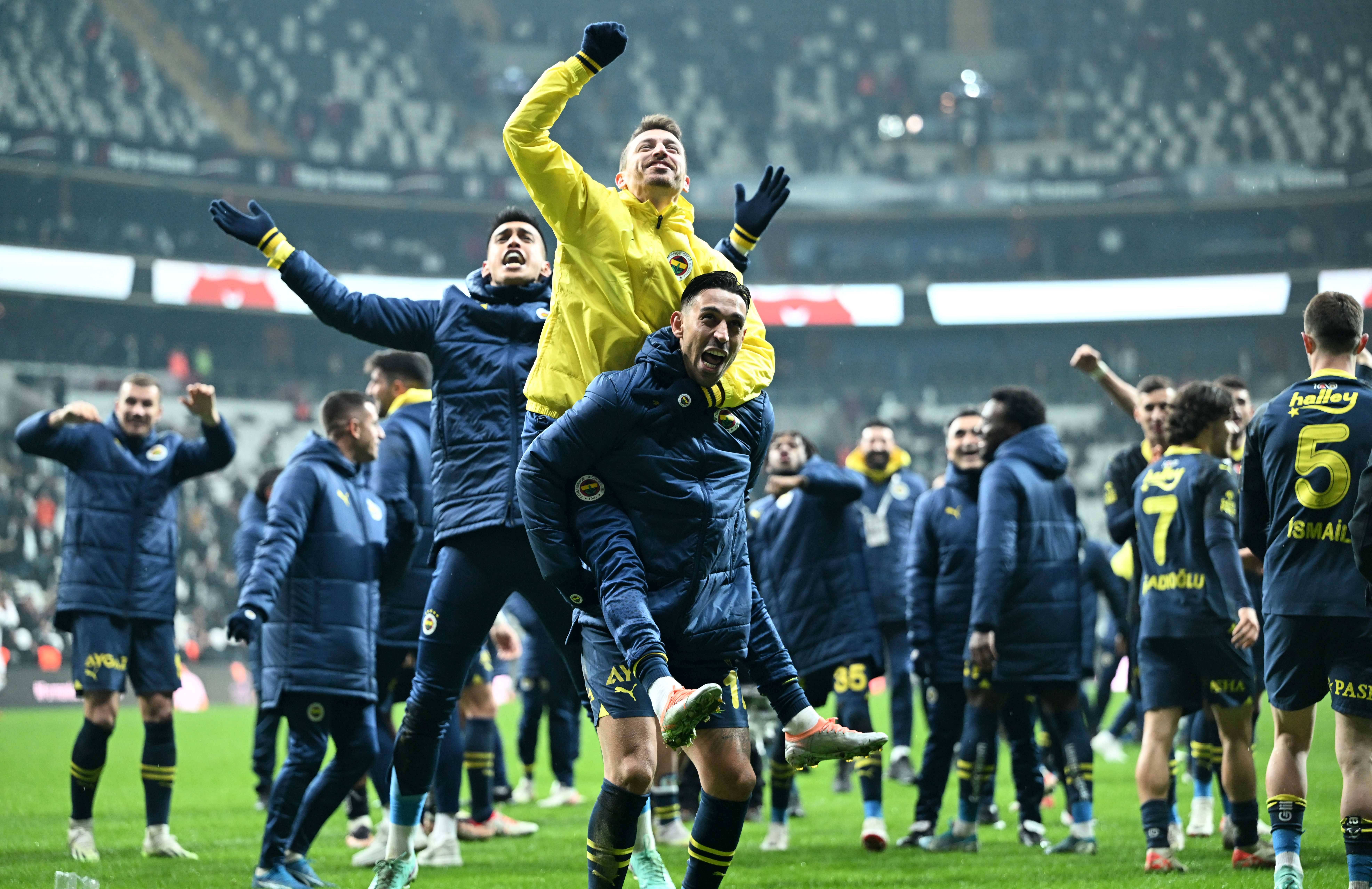 AA 20231209 33145371 33145352 BESIKTAS FENERBAHCE