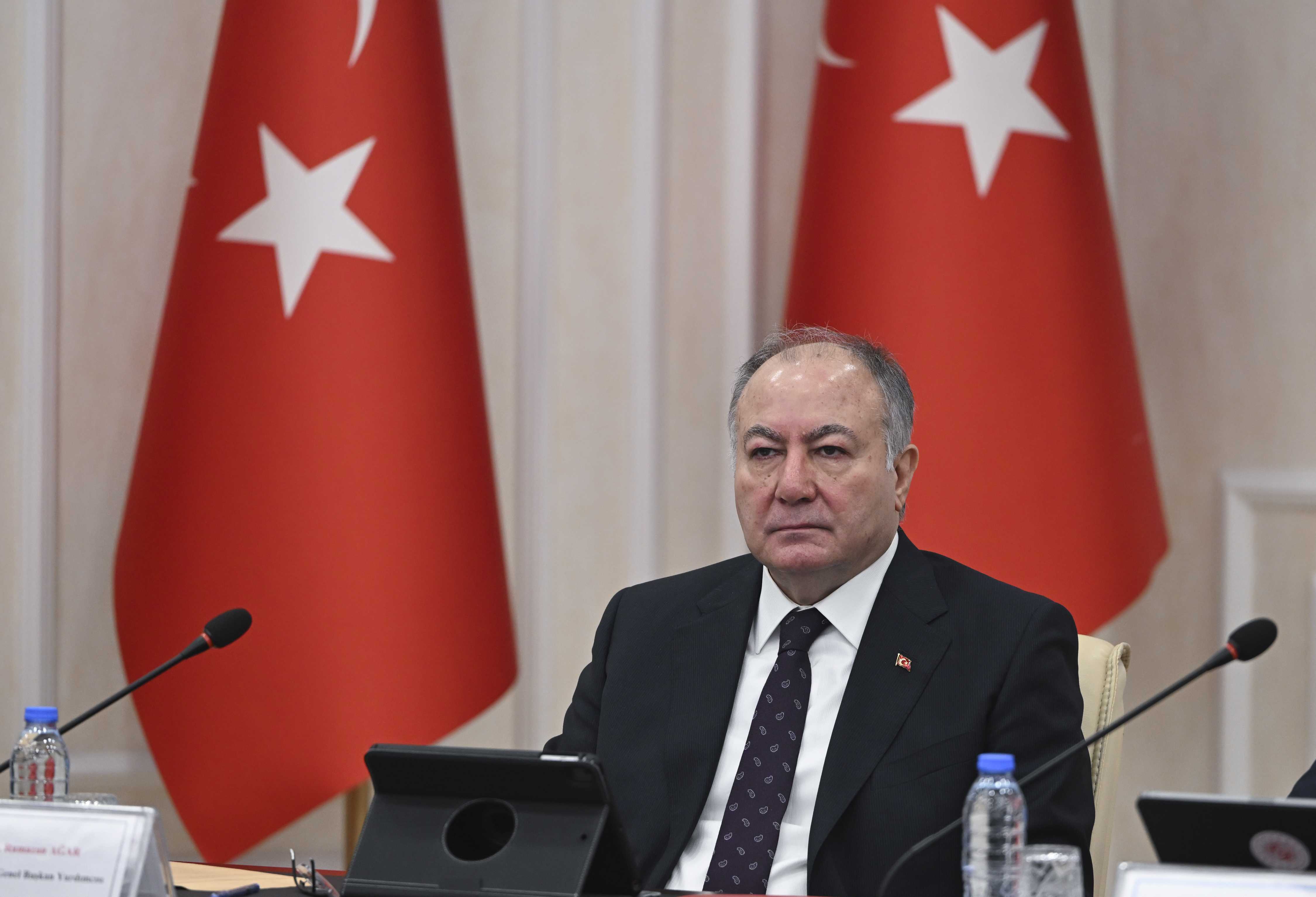 Asgari Ücret Pazarlığında İlk Toplantı Sona Erdi: Umut Verici Açıklamalar 4 AA 20231211 33156358 33156356 ASGARI UCRET TESPIT KOMISYONUNUN ILK TOPLANTISI BASLADI